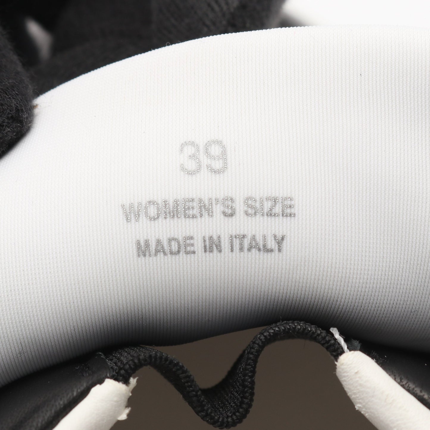 Puffy choc スニーカー レザー ブラック ホワイト ロジェヴィヴィエ シューズ Roger Vivier