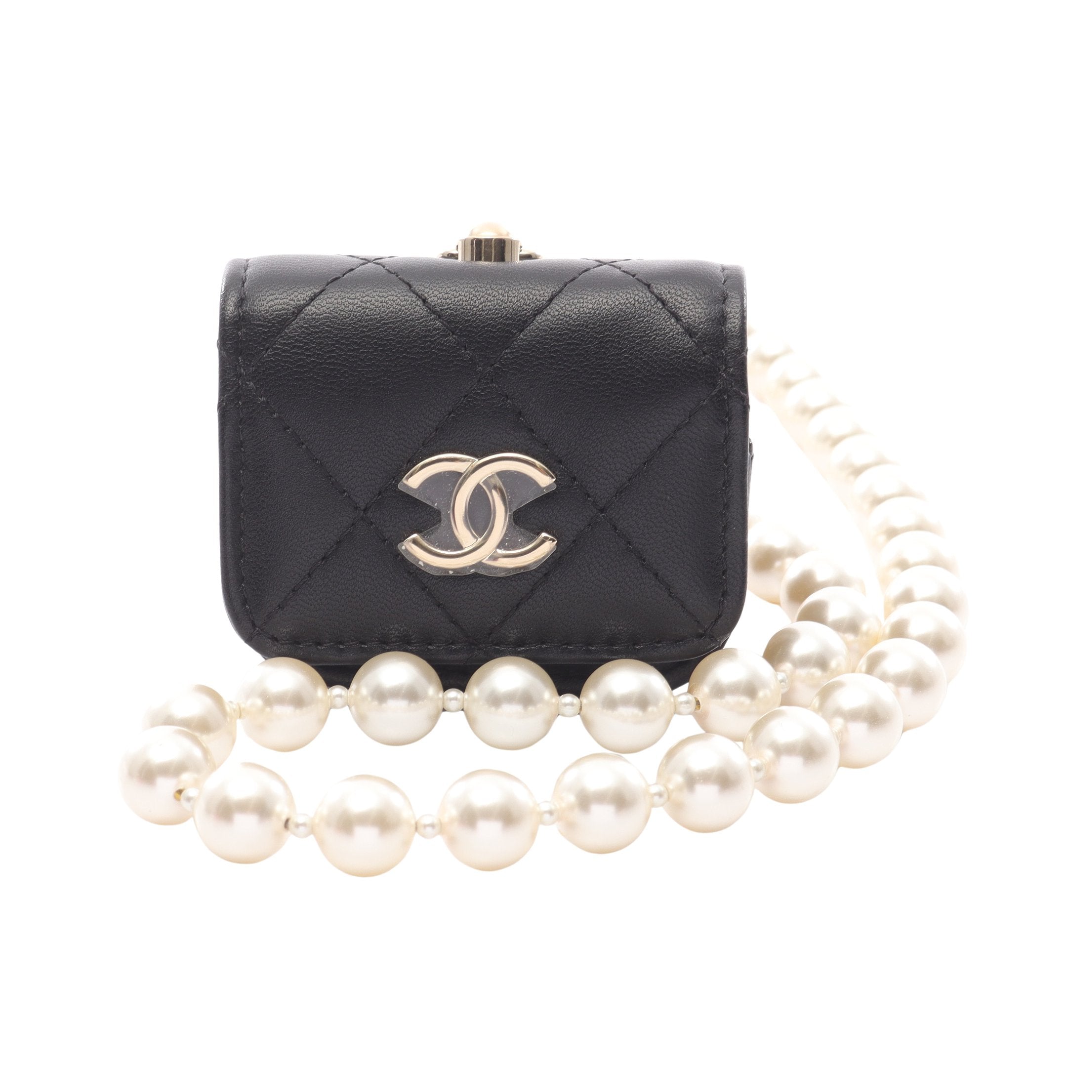 AirPodsケース　第一世代　　シャネル　マトラッセ CHANEL（シャネル） （未使用 展示品）シャネル マトラッセ チェーン