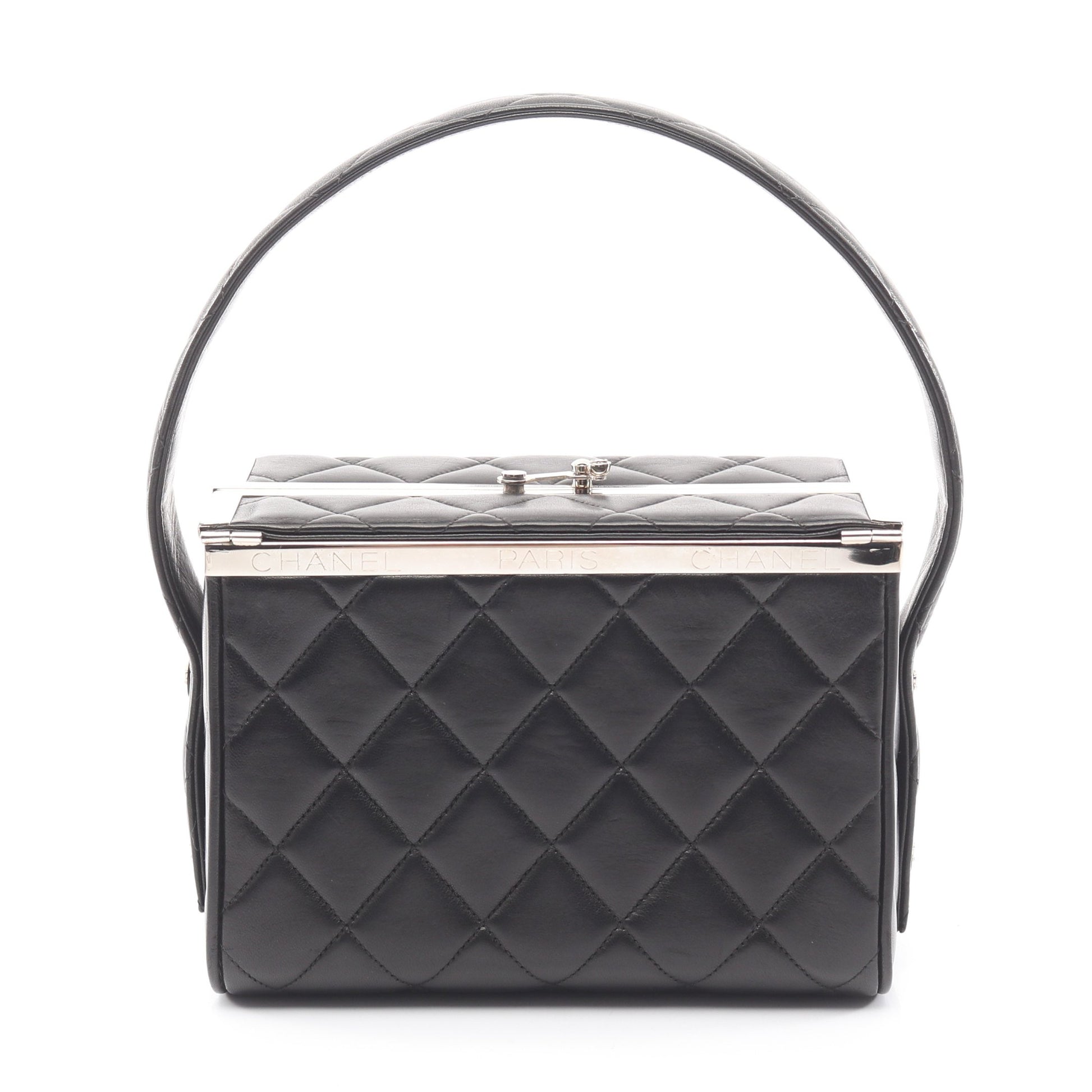 マトラッセ バニティバッグ ラムスキン ブラック シルバー金具 シャネル バッグ CHANEL