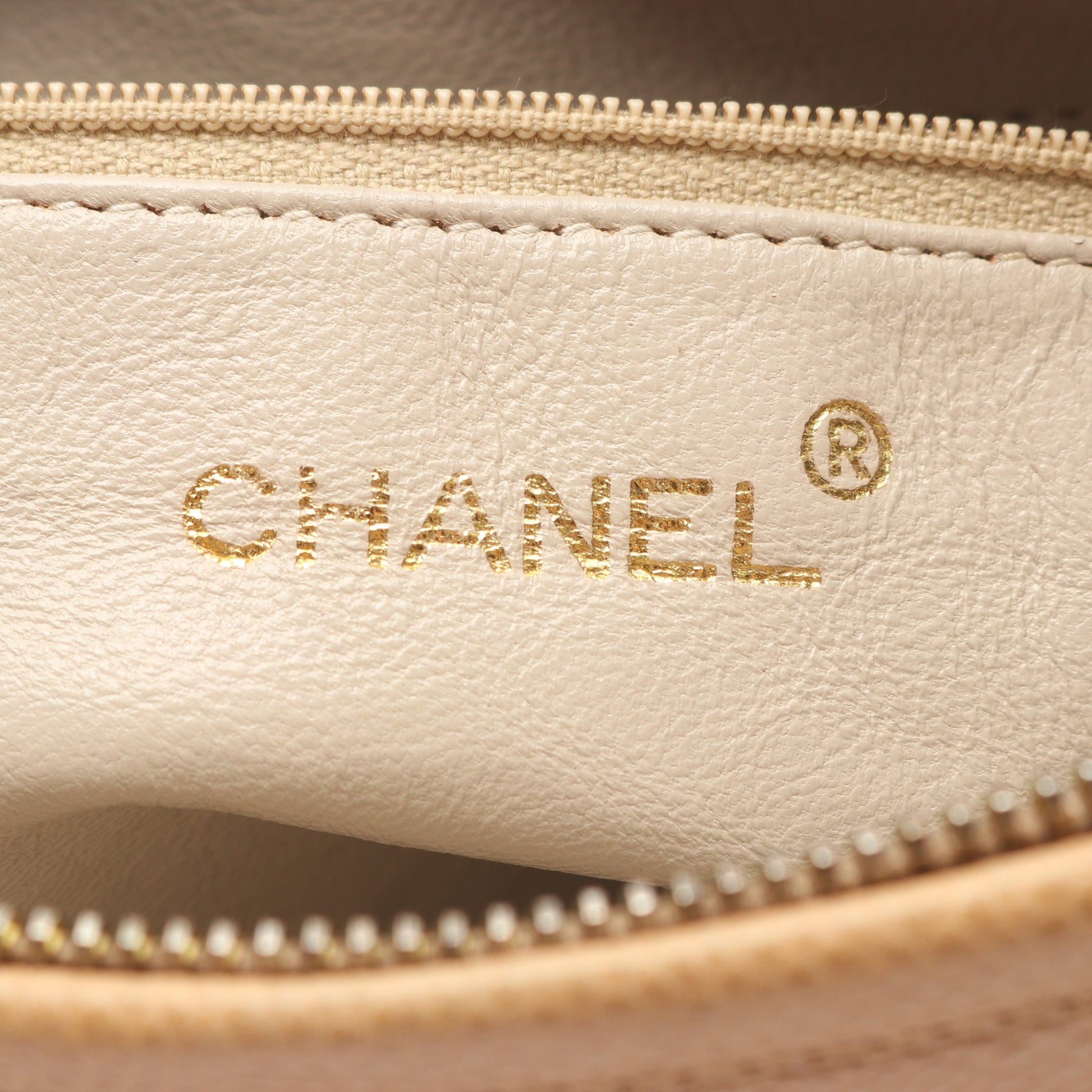 トリプルココマーク ショルダーバッグ キャビアスキン ベージュ ゴールド金具 シャネル バッグ CHANEL