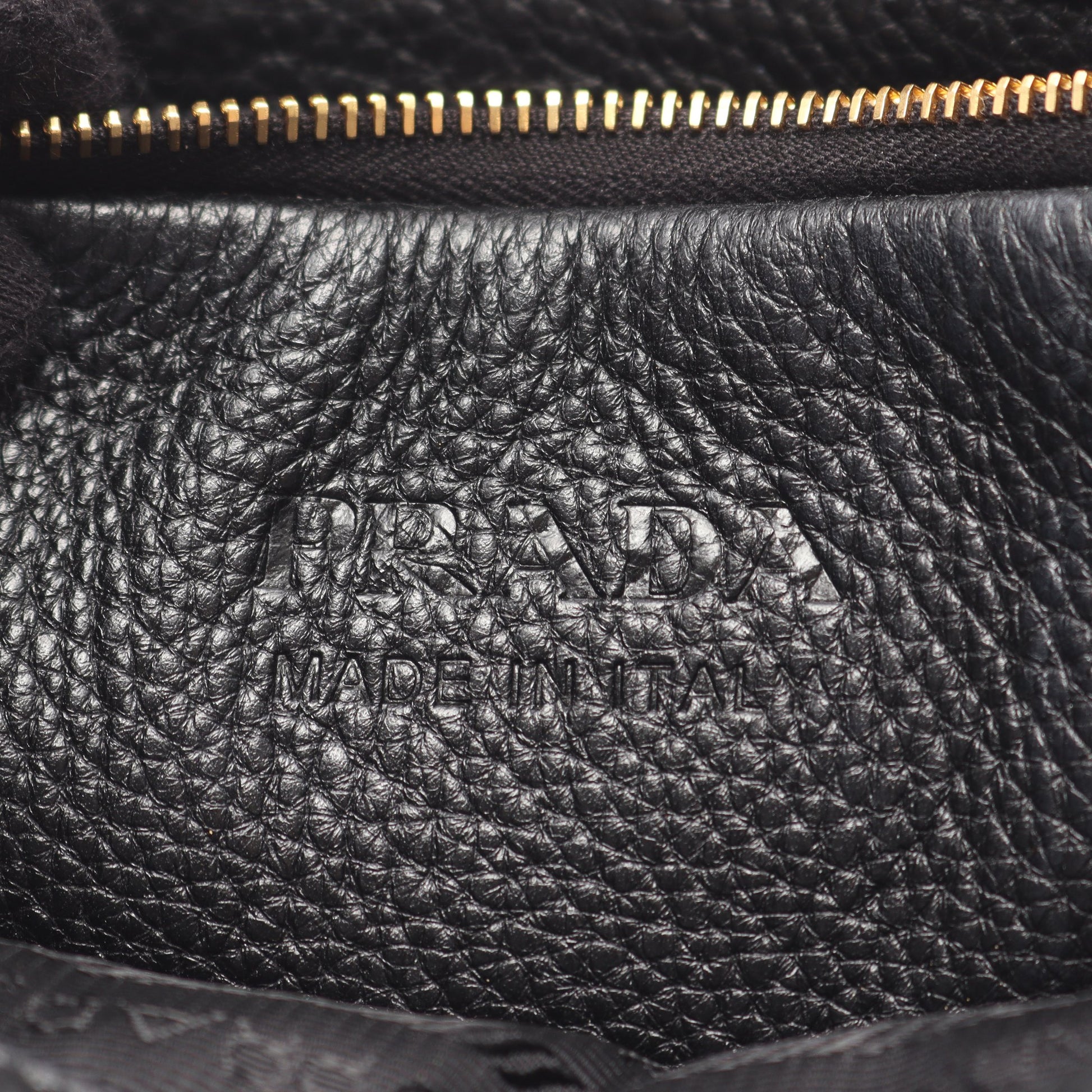 VIT DAINO ヴィッテロダイノ ハンドバッグ トートバッグ レザー ブラック プラダ バッグ PRADA