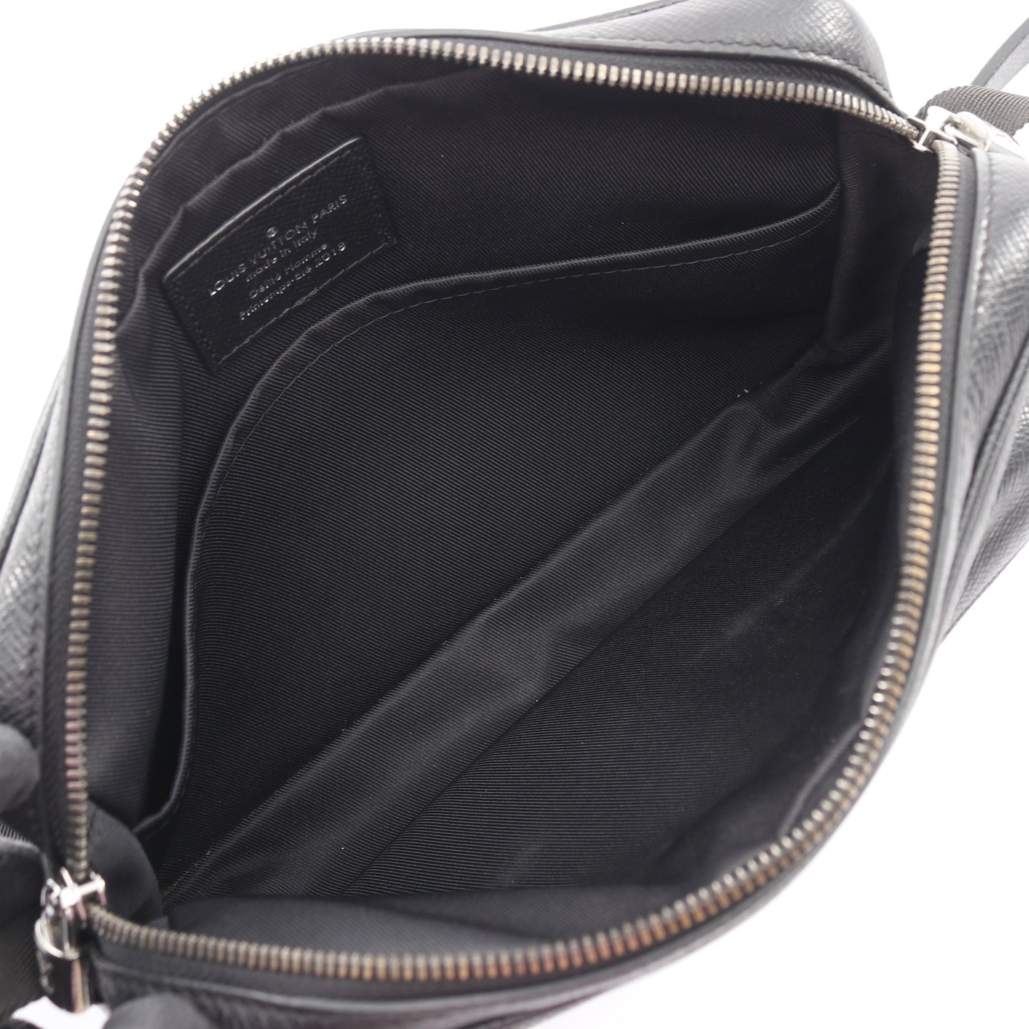 メッセンジャーPM タイガ ノワール ショルダーバッグ レザー ブラック ルイヴィトン バッグ LOUIS VUITTON