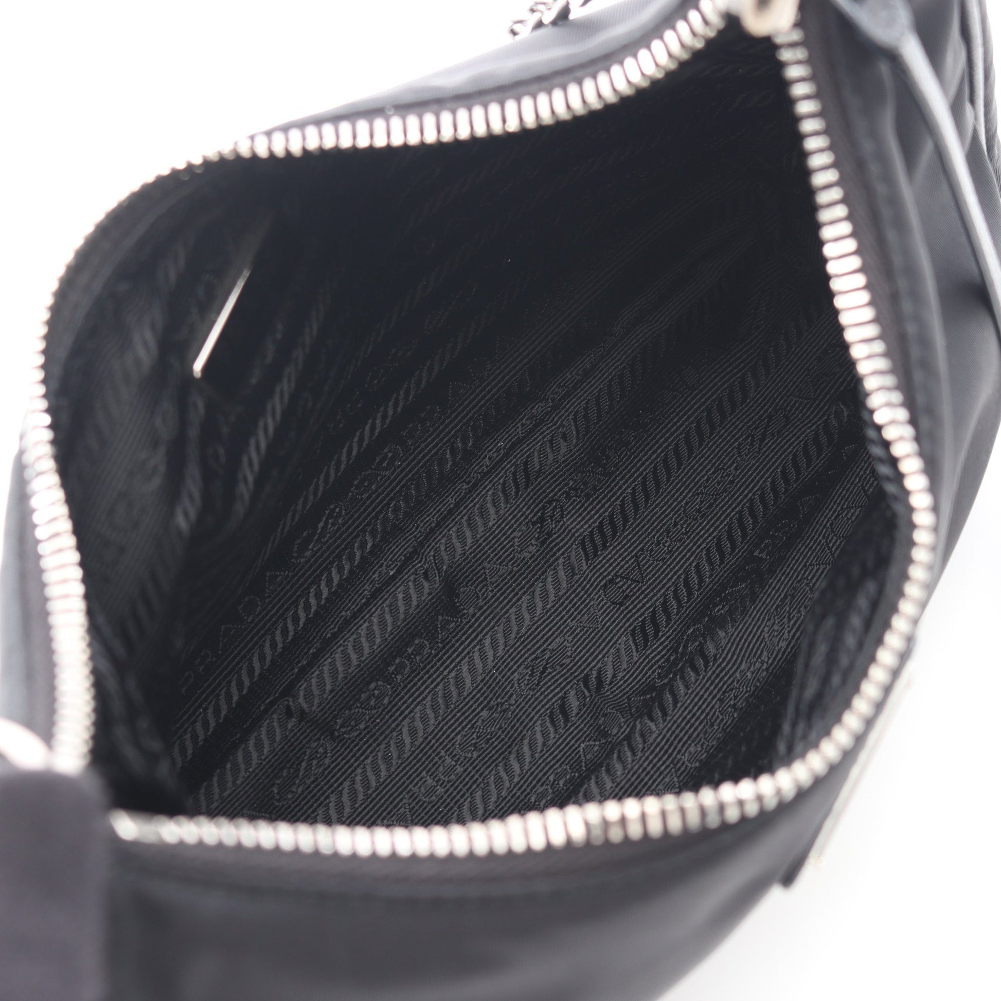 Re-Edition 2005 Re-Nylon 2WAY チェーンショルダーバッグ ナイロン サフィアーノレザー ブラック プラダ バッグ PRADA