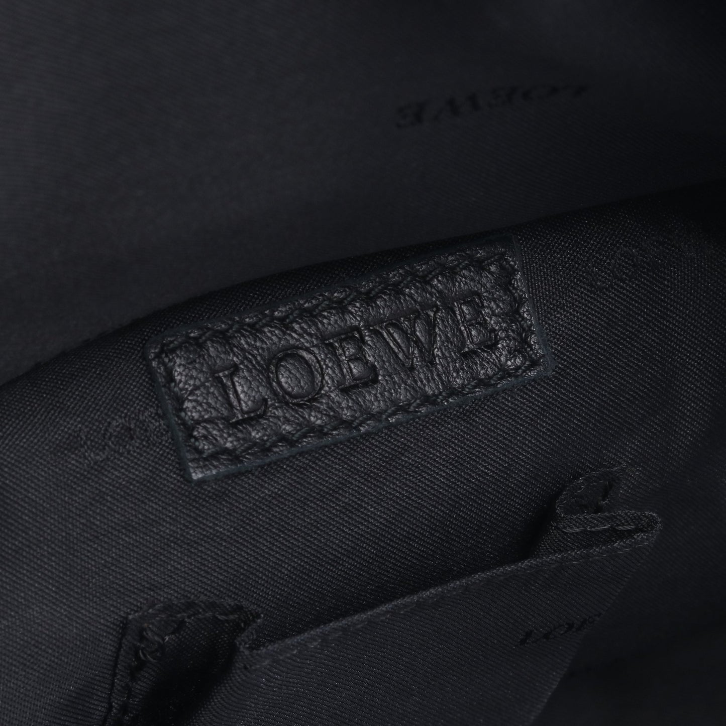 ナッパアイレ ハンドバッグ レザー ブラック ロエベ バッグ LOEWE