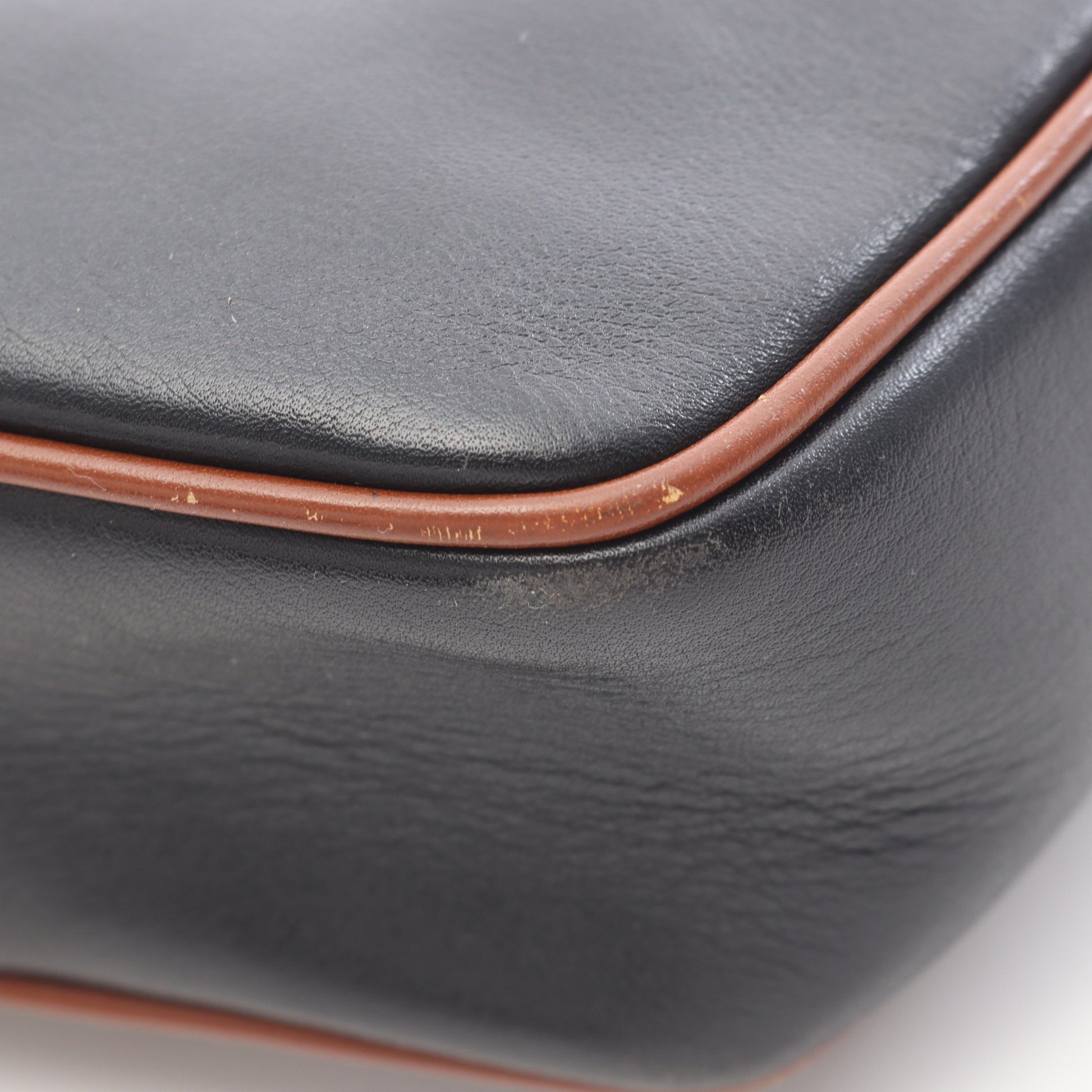 ショルダーバッグ レザー ブラック ブラウン セリーヌ バッグ CELINE
