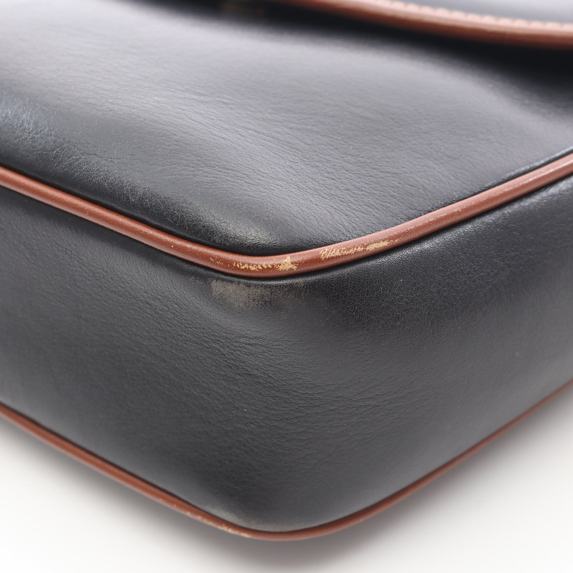 ショルダーバッグ レザー ブラック ブラウン セリーヌ バッグ CELINE