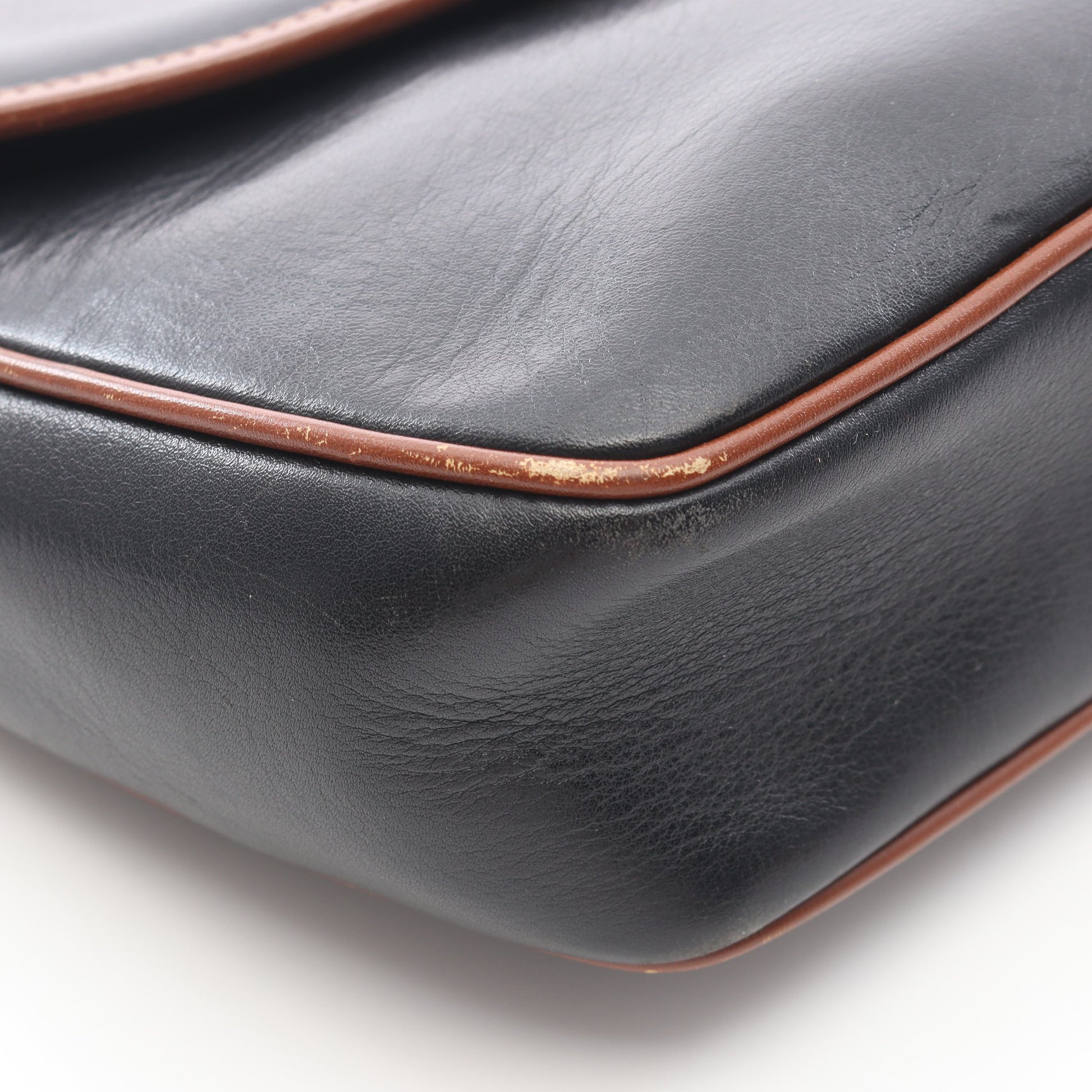 ショルダーバッグ レザー ブラック ブラウン セリーヌ バッグ CELINE
