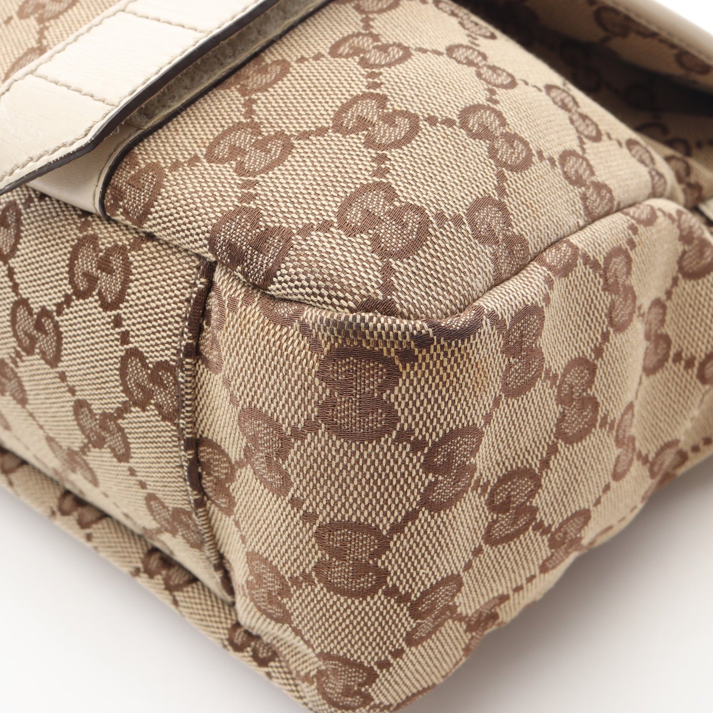 GGキャンバス ショルダーバッグ キャンバス レザー ベージュ アイボリー グッチ バッグ GUCCI