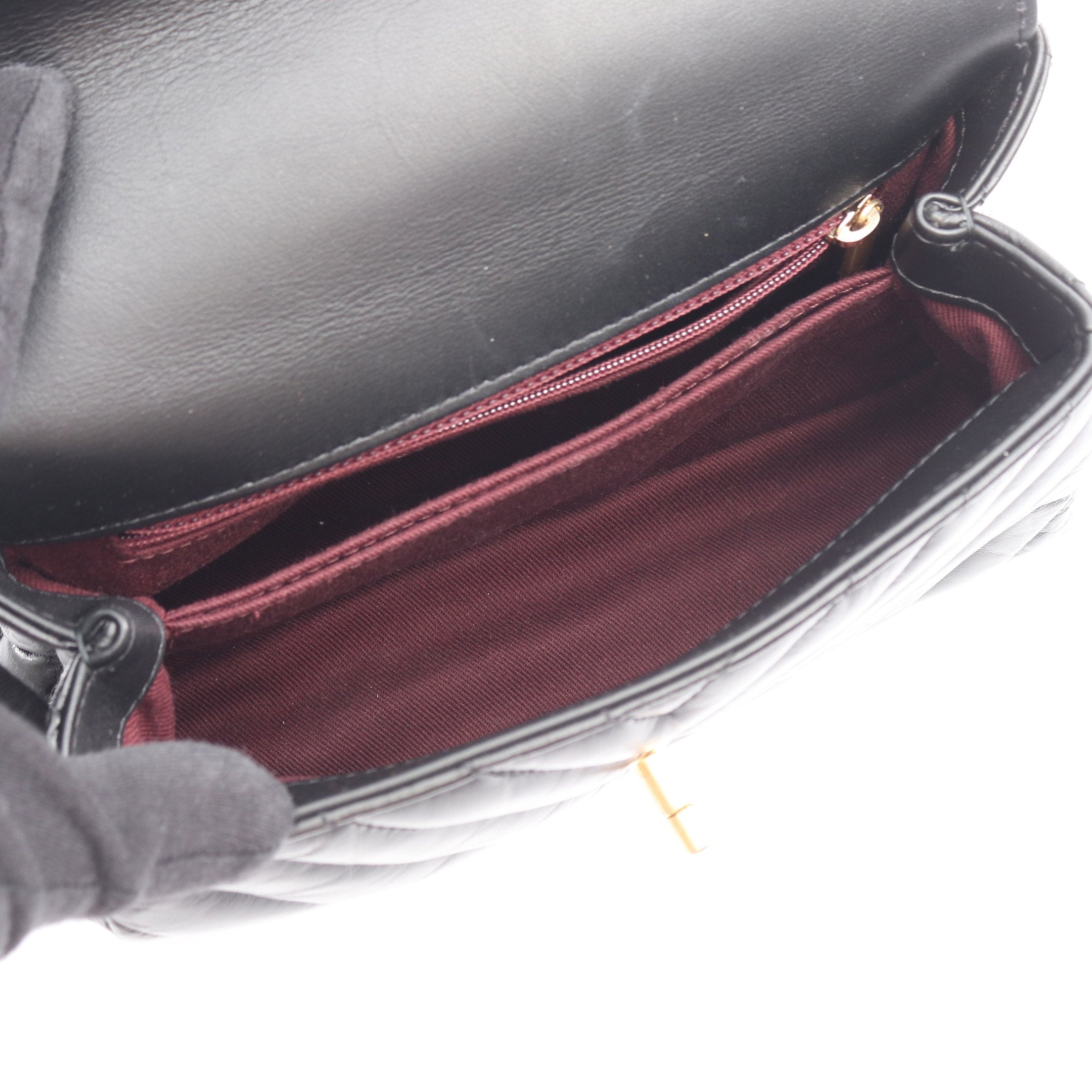 シャネル 2way ハンドバッグ ショルダーバッグ ゴールド金具 24番台 Vステッチ シェブロン トップハンドル フラップ バッグ ココハンドル レディース CHANEL CHANEL 2way ハンドバッグ ショルダーバッグ ゴールド金具 24番台 V