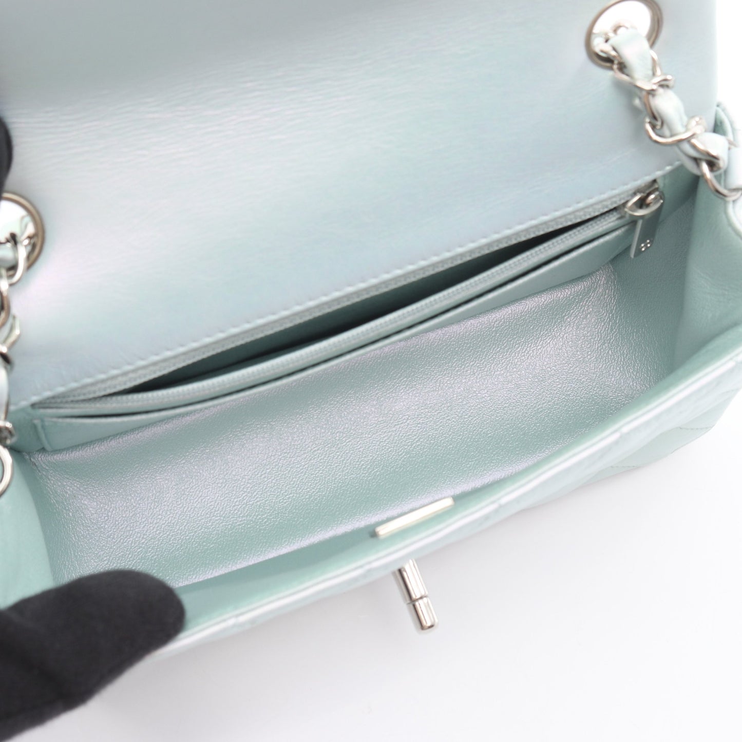 ミニマトラッセ20 チェーンショルダーバッグ レザー シルバー シルバー金具 シャネル