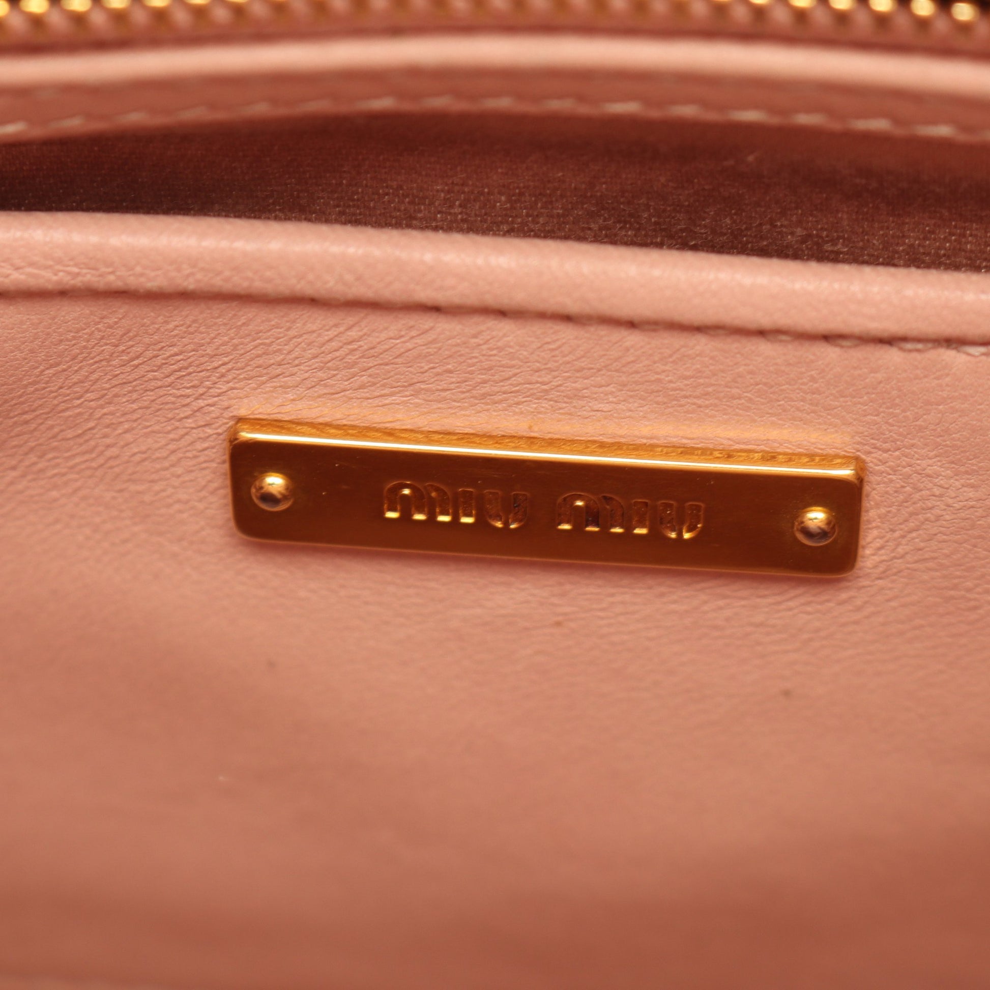 マテラッセ 2WAY ハンドバッグ レザー ピンクベージュ ミュウミュウ バッグ miu miu