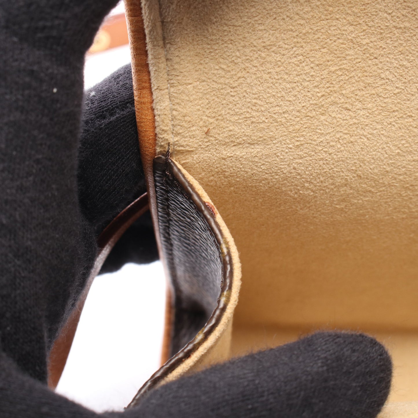 ポシェットフロランティーヌ モノグラム ボディバッグ ウエストバッグ PVC レザー ブラウン ルイヴィトン