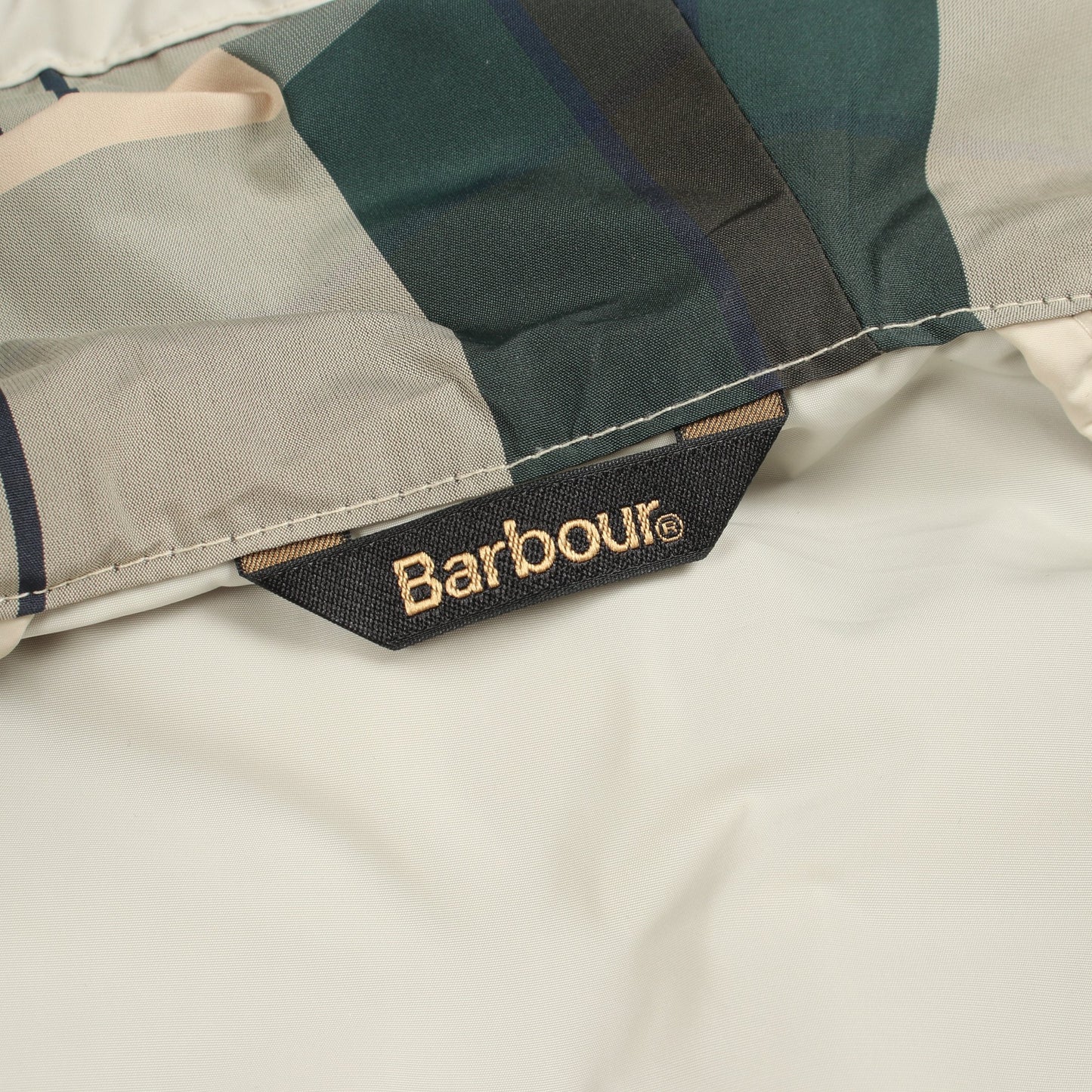Mae シャワープルーフ ノンワックス フード付き ジャケット カーキベージュ バブアー アウター Barbour