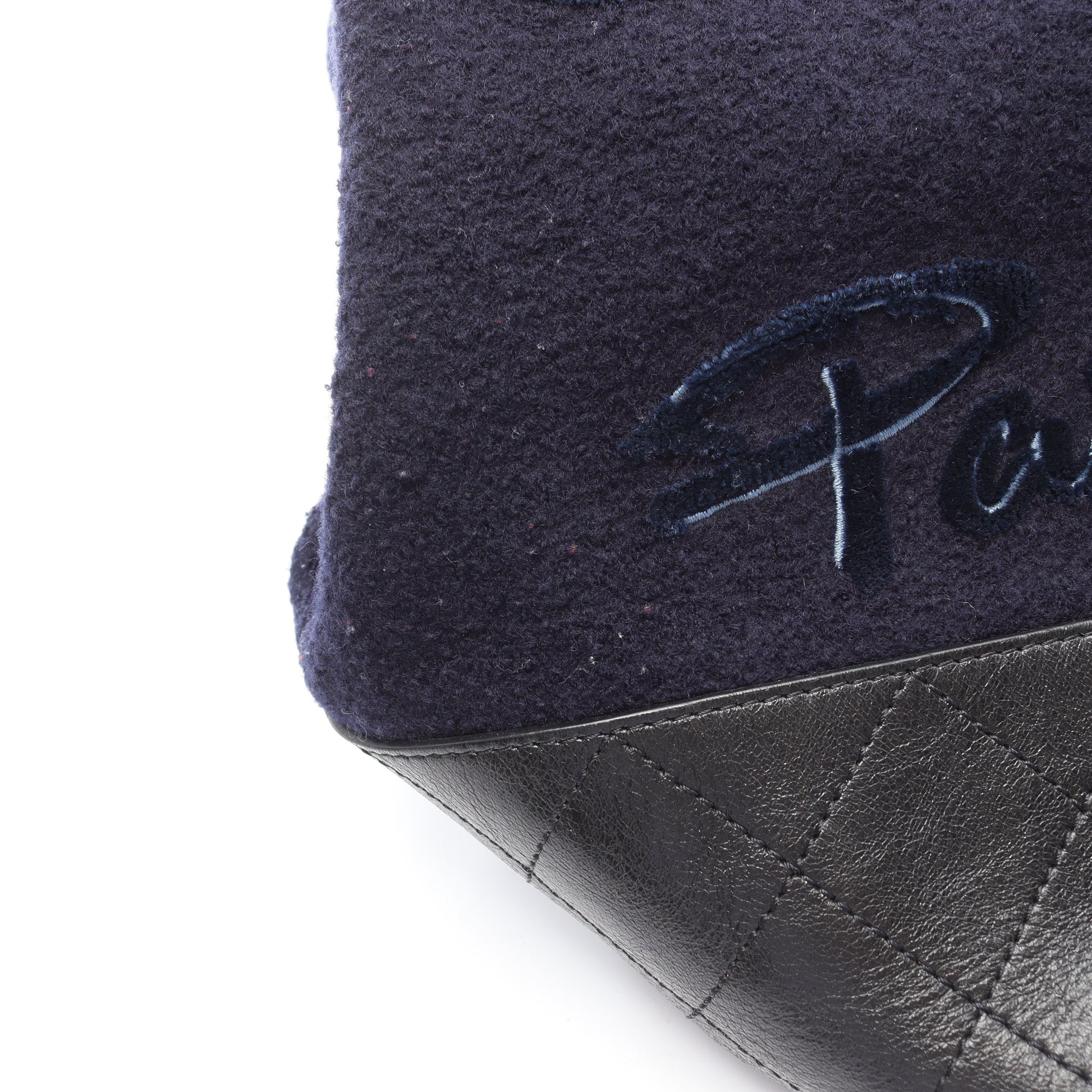 エンブロイダリー ドローストリング ショルダーバッグ ウール レザー ネイビー ブラック シルバー金具 シャネル バッグ CHANEL