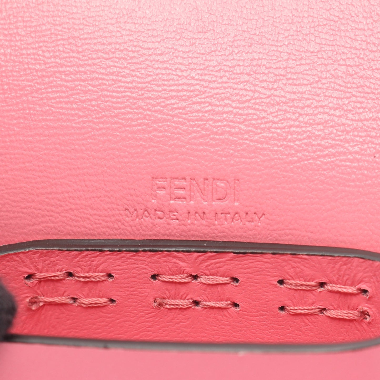 Pico ピコ バゲット AirPodsケース イヤホンケース レザー ピンク フェンディ 財布・小物 FENDI