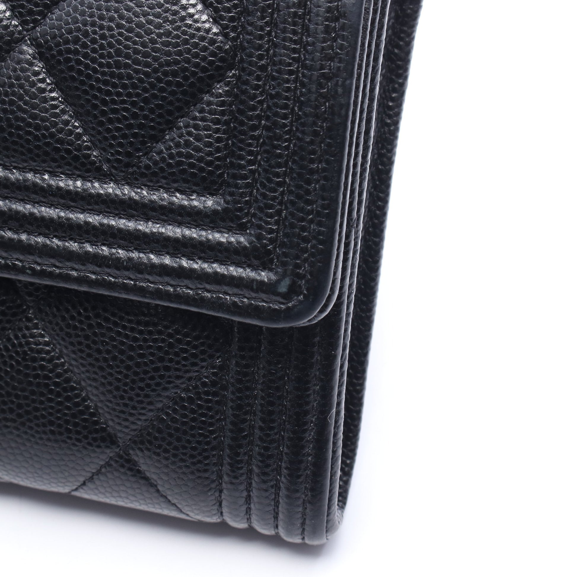 ボーイシャネル 二つ折り長財布 キャビアスキン ブラック ゴールド金具 シャネル 財布・小物 CHANEL