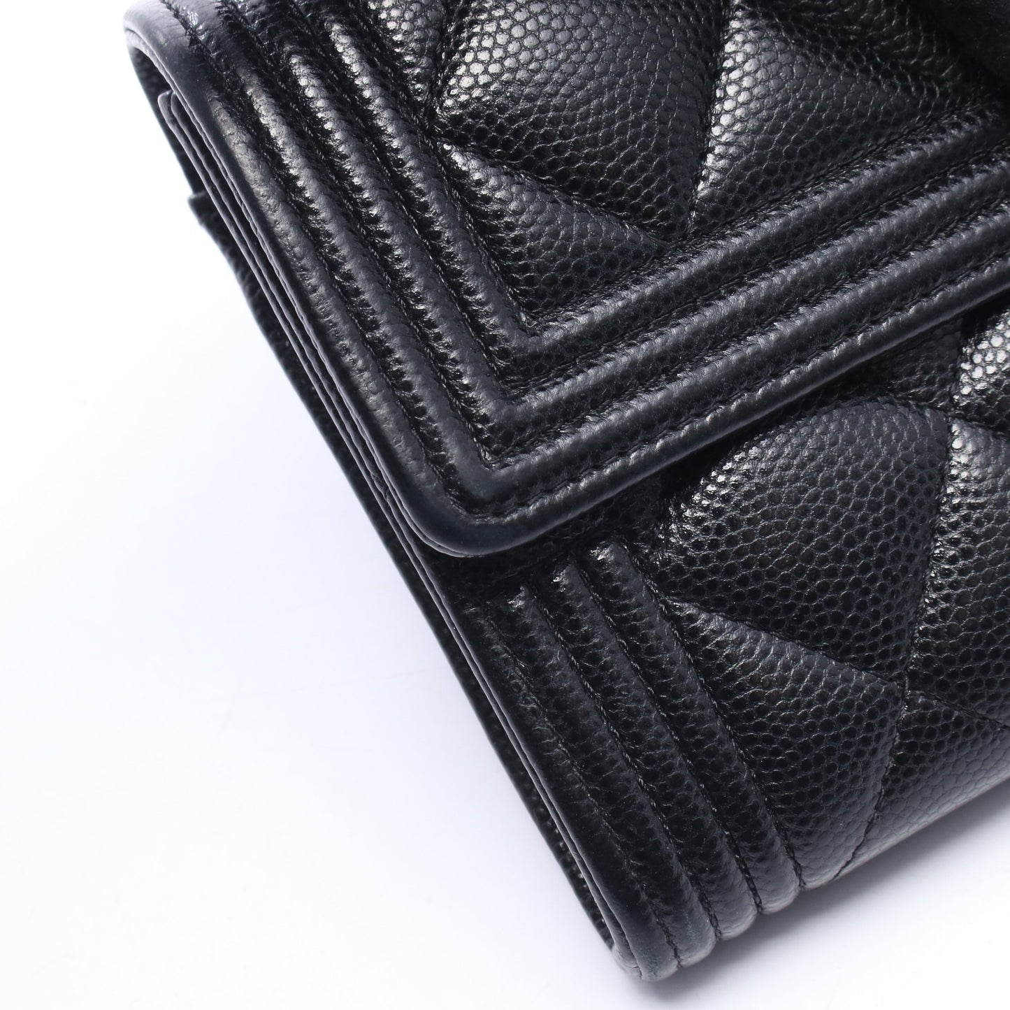 ボーイシャネル 二つ折り長財布 キャビアスキン ブラック ゴールド金具 シャネル 財布・小物 CHANEL