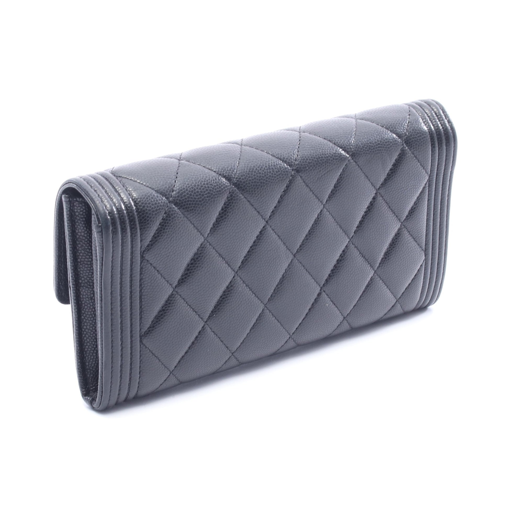 ボーイシャネル 二つ折り長財布 キャビアスキン ブラック ゴールド金具 シャネル 財布・小物 CHANEL
