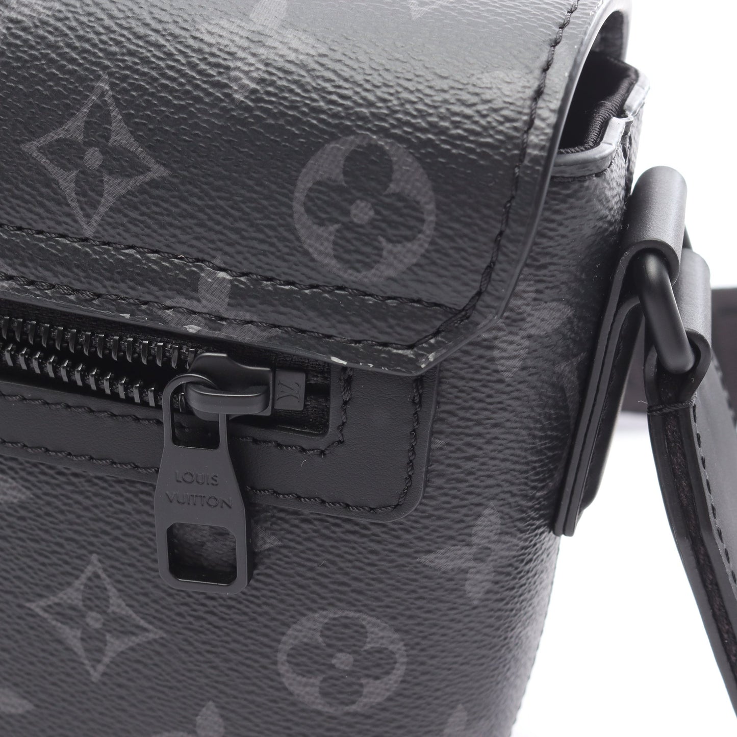 Sケープ メッセンジャー モノグラムエクリプス ショルダーバッグ PVC レザー ブラック ルイヴィトン バッグ LOUIS VUITTON