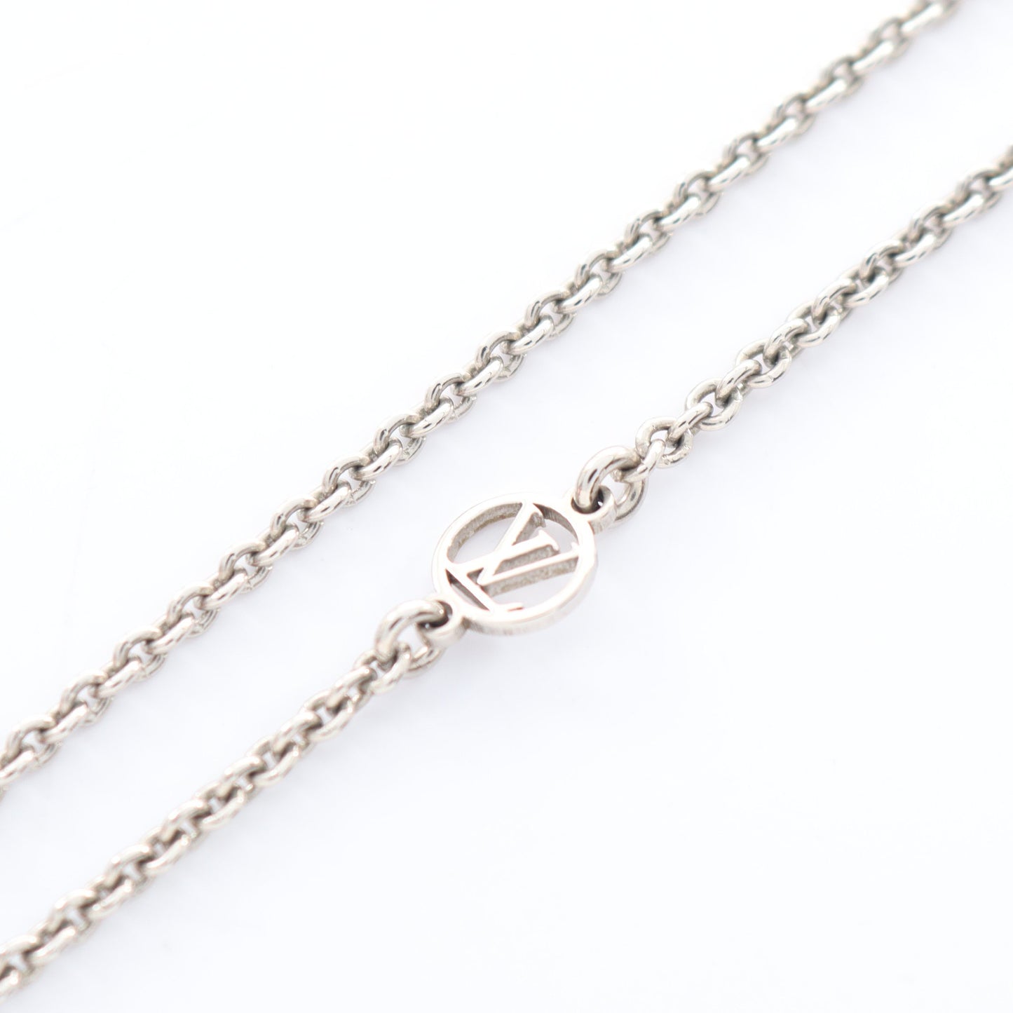 エセンシャルV ネックレス シルバー ルイヴィトン アクセサリー LOUIS VUITTON
