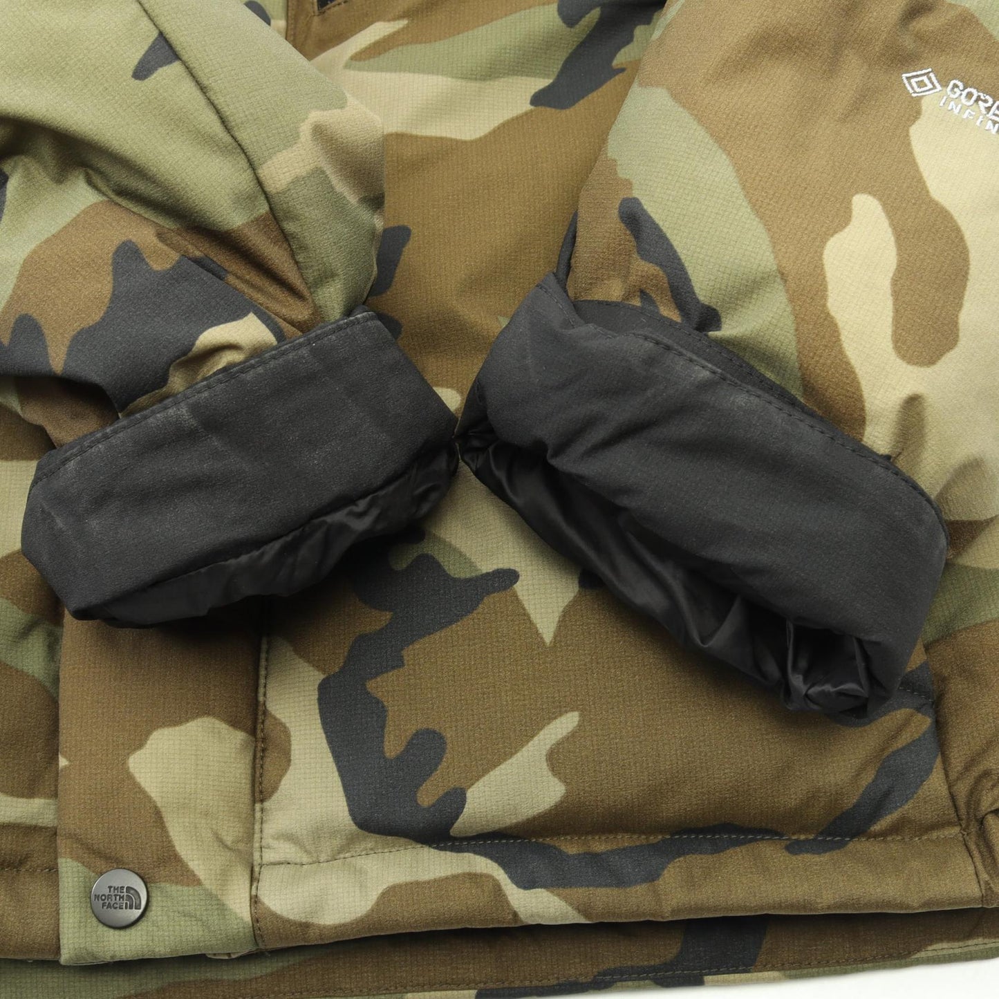 NOVELTY BALTRO LIGHT JACKET フード付き ダウンジャケット ナイロン カーキグリーン ブラック マルチカラー ザノースフェイス アウター THE NORTH FACE