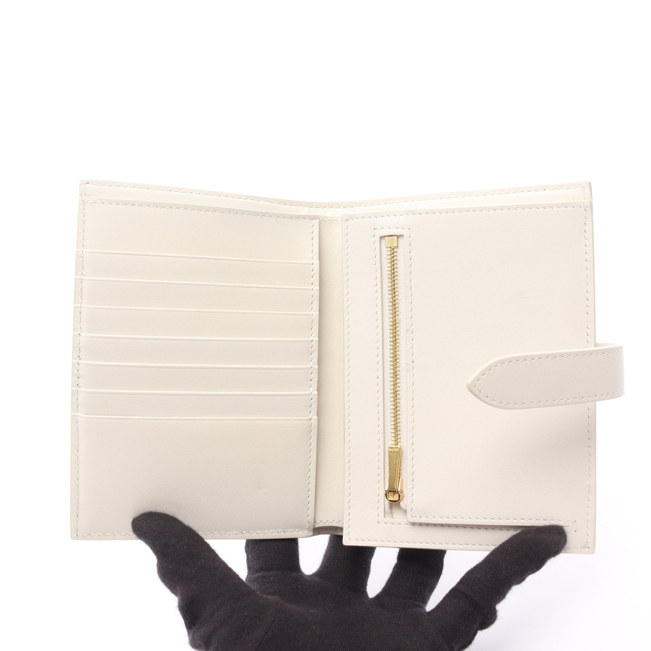 セリーヌ ストラップ財布／ミディアム 品よく優雅♪】CELINE ミディアム ストラップウォレット ニノ (CELINE