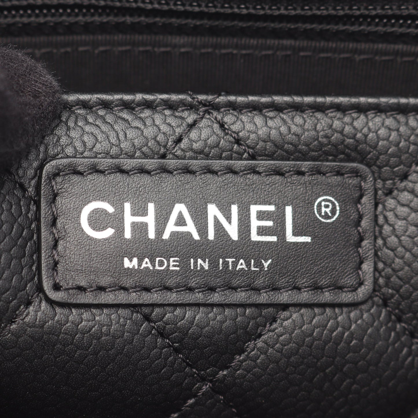 マトラッセ ハーフココ 2WAY チェーンショルダーバッグ キャビアスキン ブラック シルバー金具 シャネル バッグ CHANEL