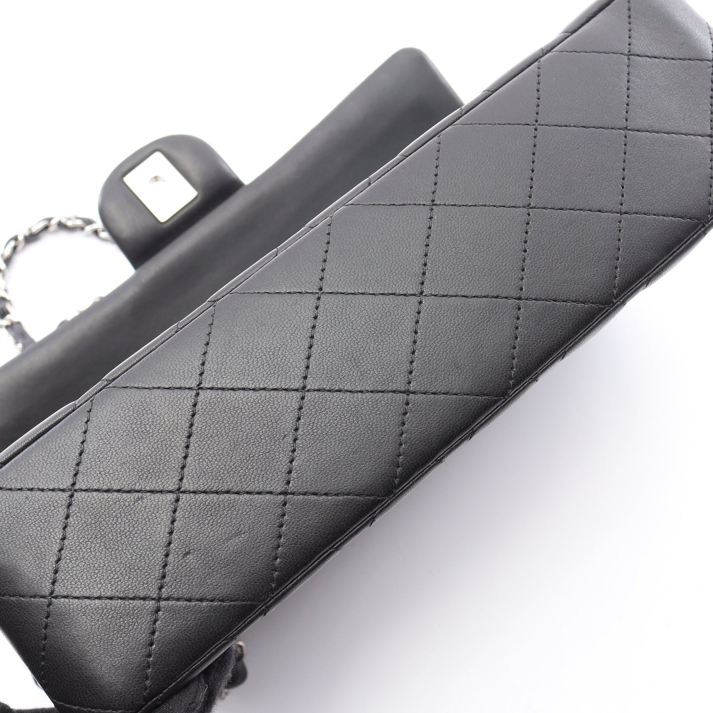 マトラッセ Wフラップ Wチェーンショルダーバッグ ラムスキン ブラック シルバー金具 シャネル バッグ CHANEL