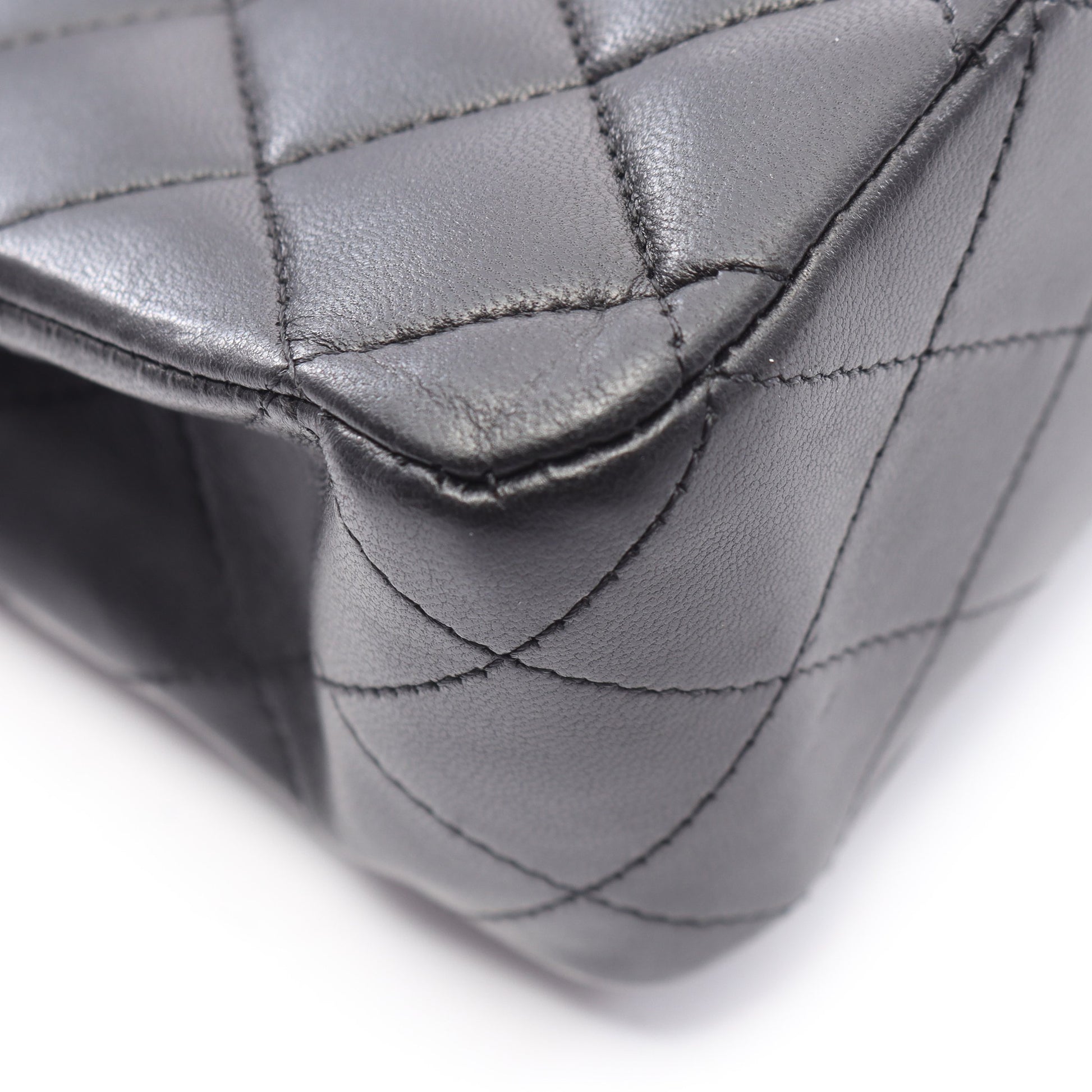 マトラッセ Wフラップ Wチェーンショルダーバッグ ラムスキン ブラック シルバー金具 シャネル バッグ CHANEL