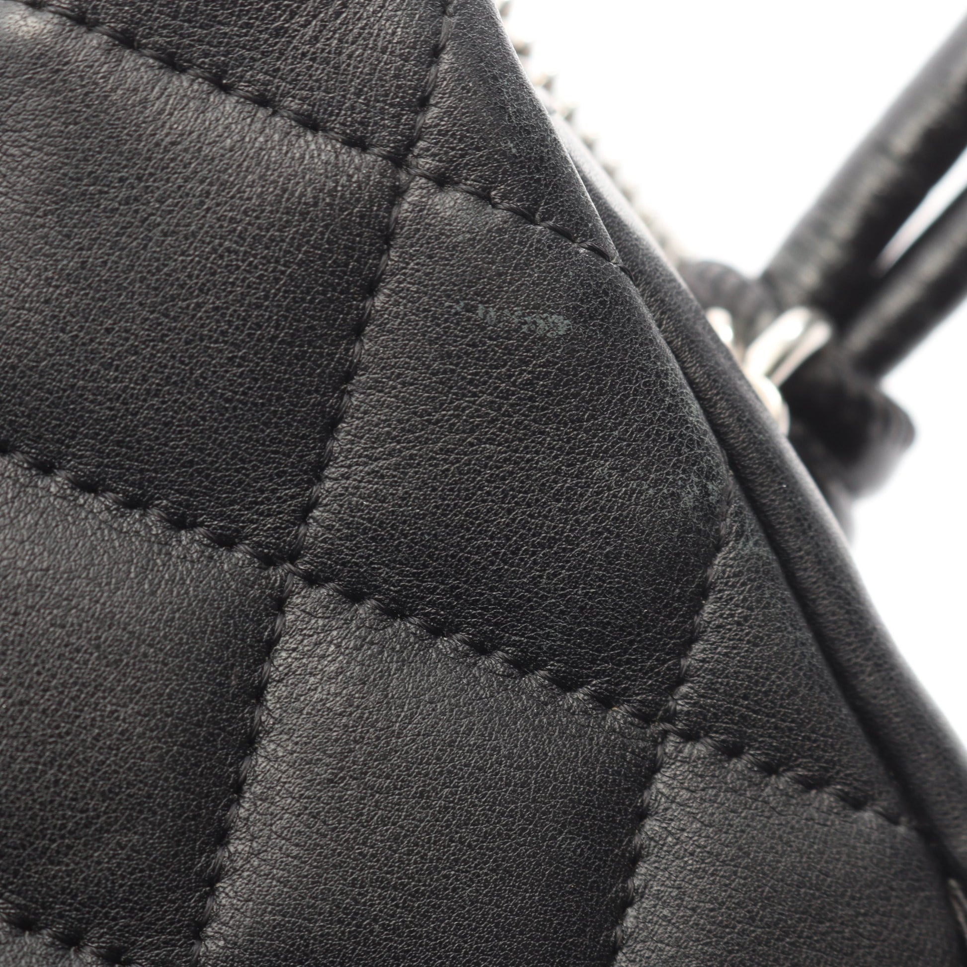 カンボンライン スモール ショルダーバッグ レザー ブラック ホワイト シルバー金具 シャネル バッグ CHANEL