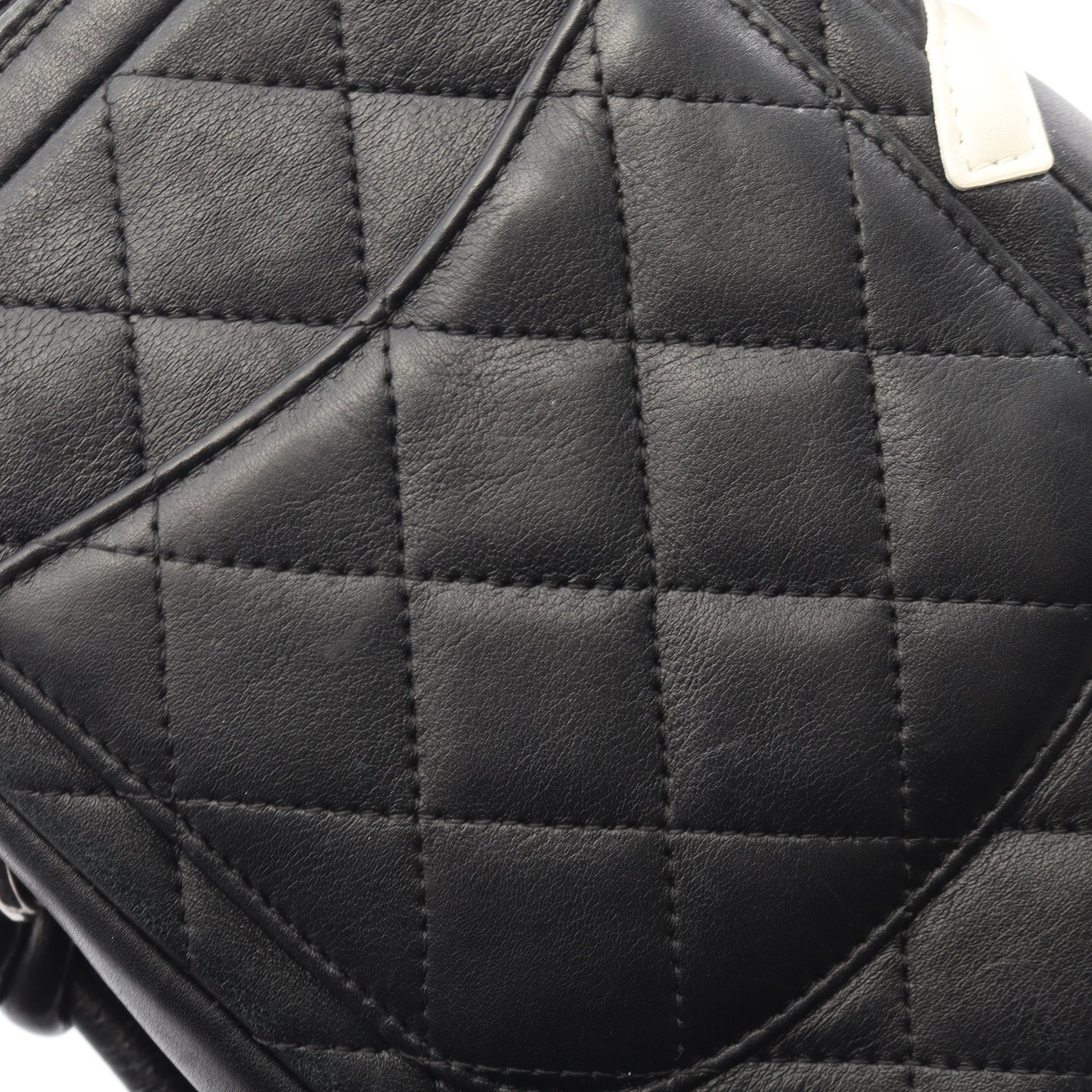 カンボンライン スモール ショルダーバッグ レザー ブラック ホワイト シルバー金具 シャネル バッグ CHANEL