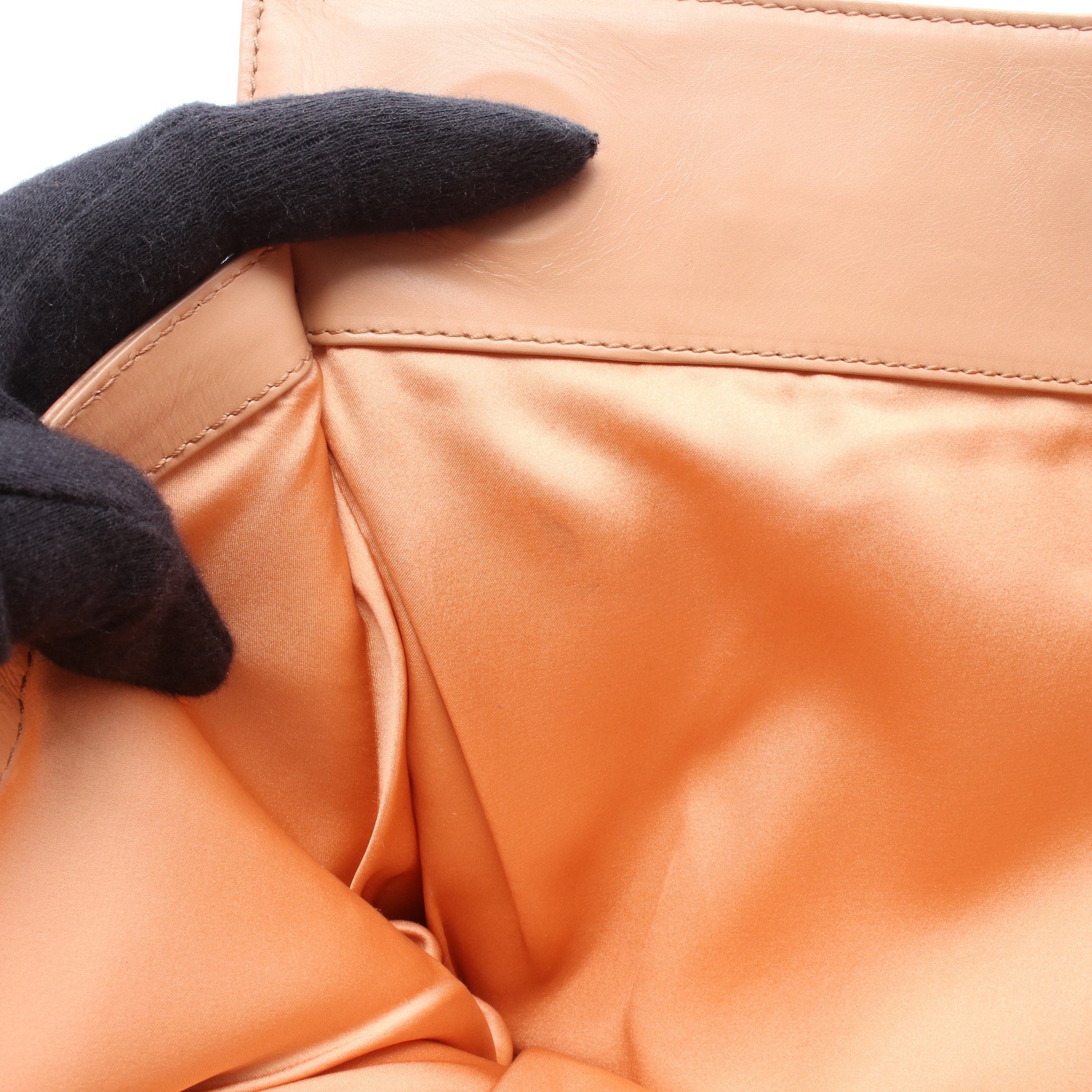 チェーンハンドバッグ チェーントートバッグ レザー ベージュ ボッテガヴェネタ バッグ BOTTEGA VENETA