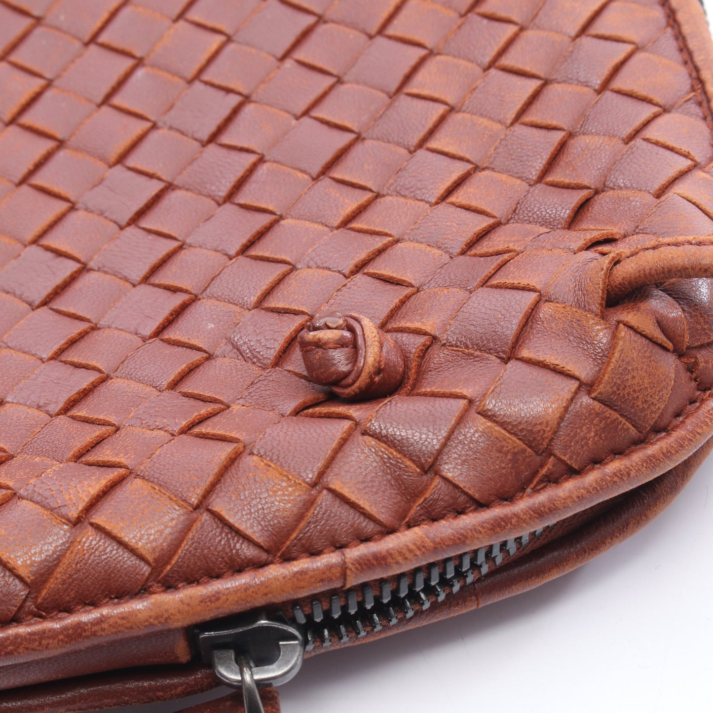 イントレチャート ショルダーバッグ レザー ブラウン ボッテガヴェネタ バッグ BOTTEGA VENETA