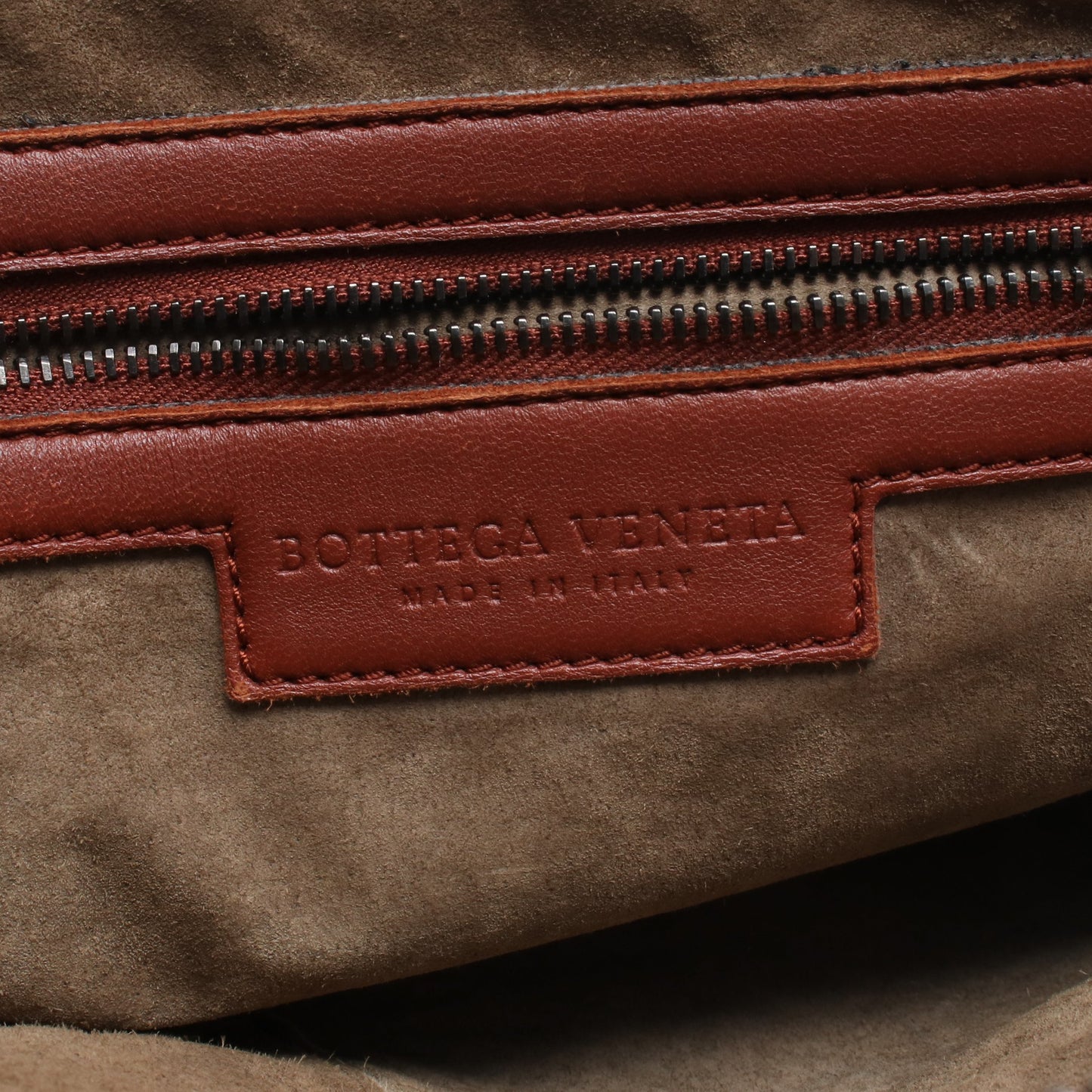 イントレチャート ショルダーバッグ レザー ブラウン ボッテガヴェネタ バッグ BOTTEGA VENETA
