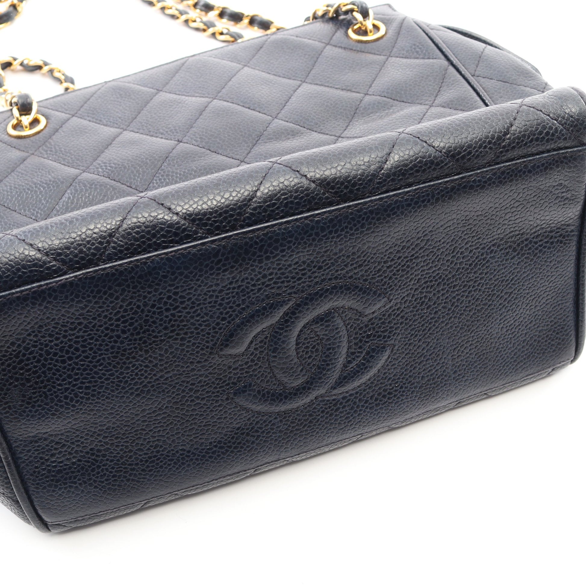 マトラッセ チェーンショルダーバッグ キャビアスキン ネイビー ゴールド金具 シャネル バッグ CHANEL