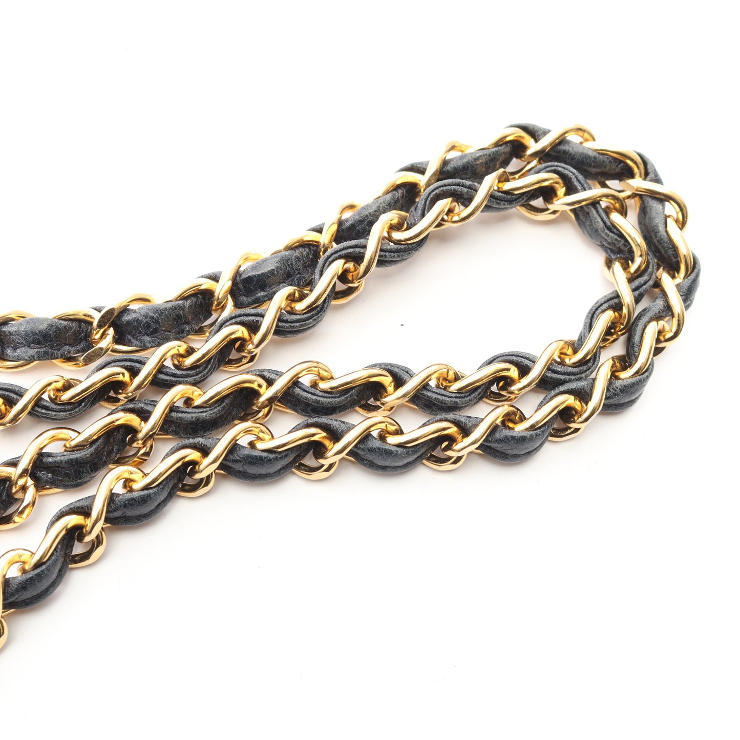 マトラッセ チェーンショルダーバッグ キャビアスキン ネイビー ゴールド金具 シャネル バッグ CHANEL
