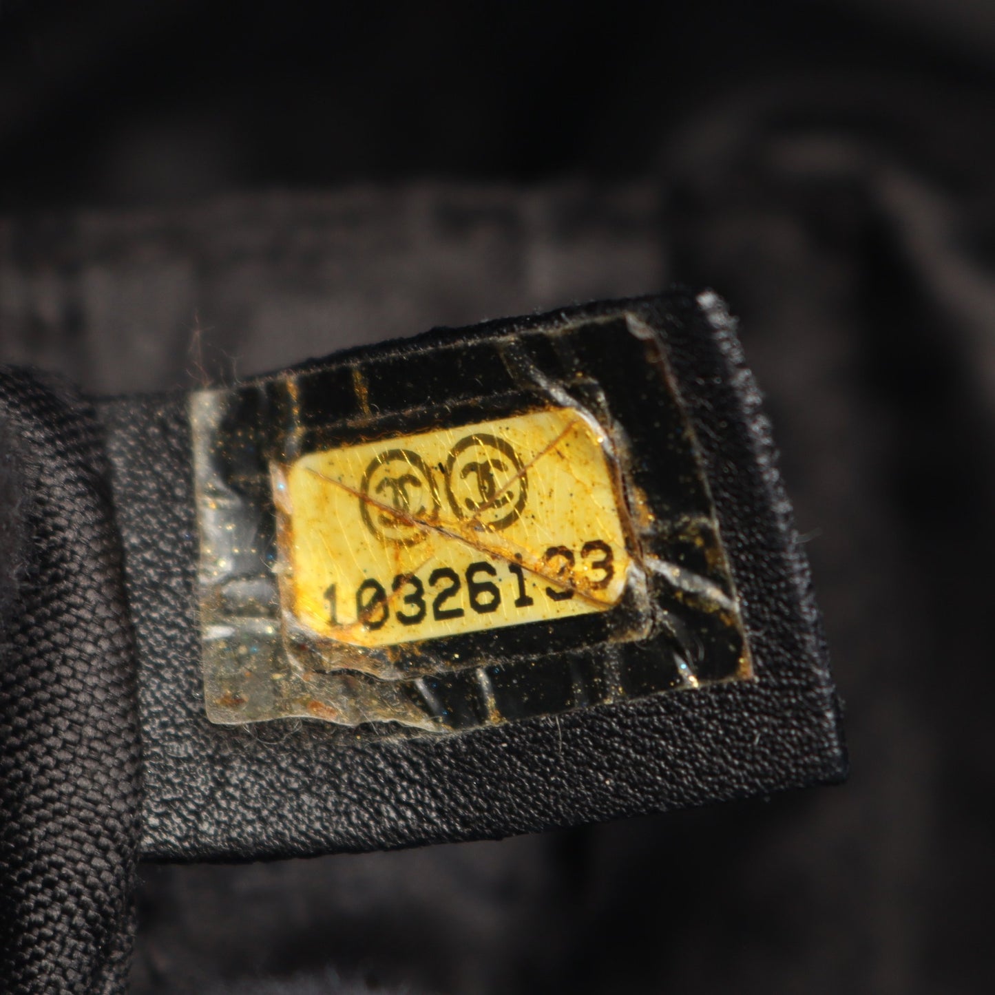 チョコバー ショルダーバッグ キャビアスキン ブラック シルバー金具 シャネル バッグ CHANEL