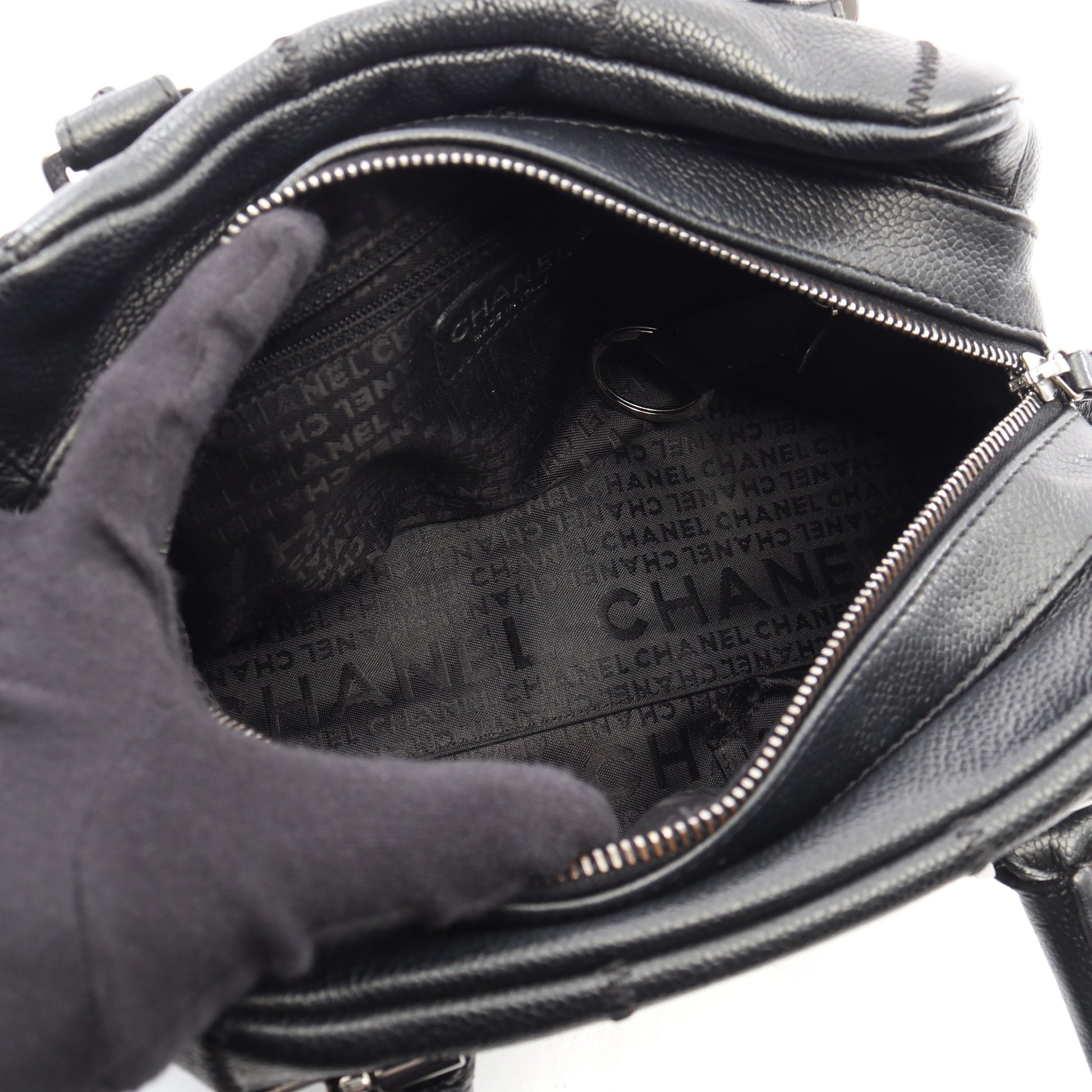 チョコバー ショルダーバッグ キャビアスキン ブラック シルバー金具 シャネル バッグ CHANEL
