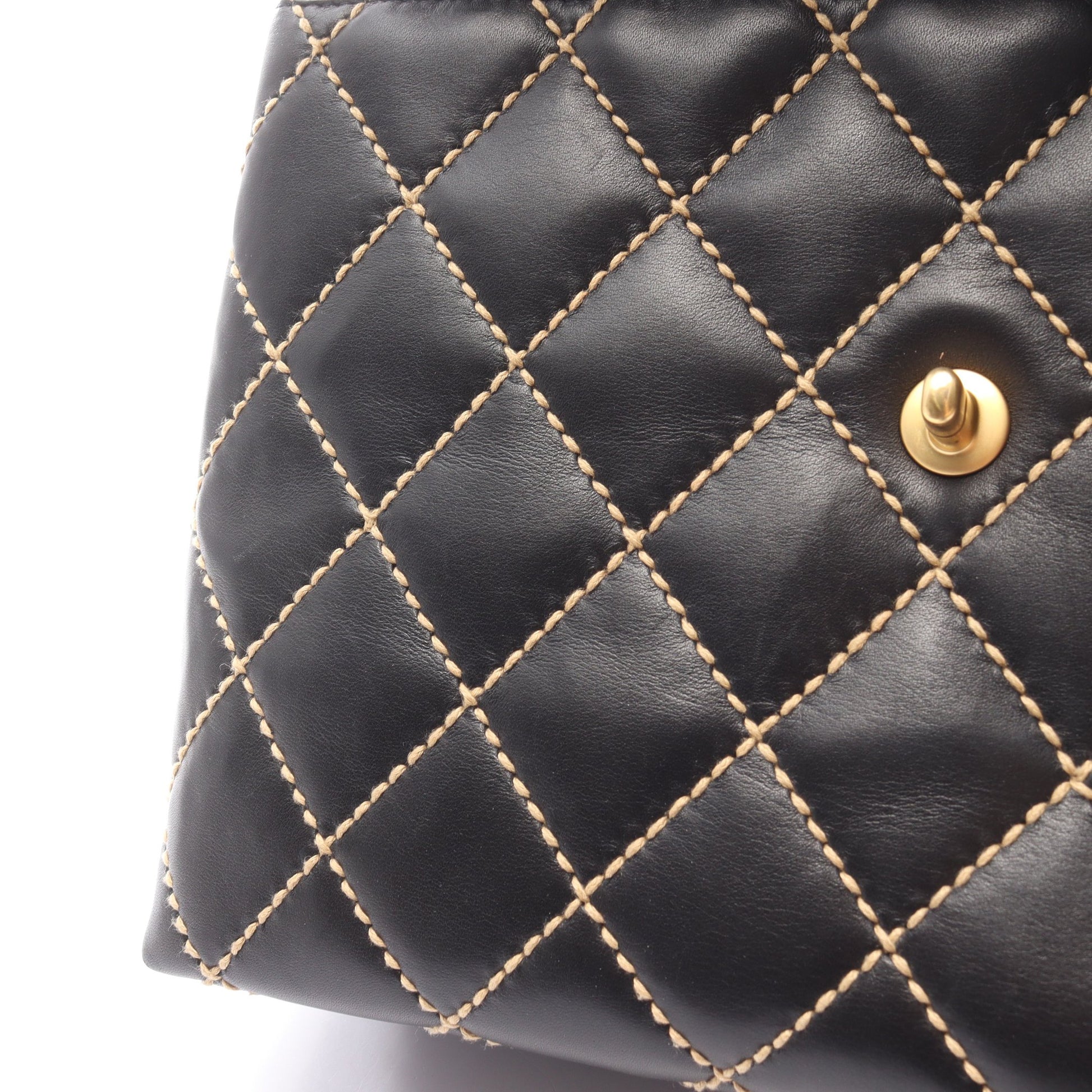 ワイルドステッチ トップハンドル ハンドバッグ レザー ブラック ゴールド金具 シャネル バッグ CHANEL