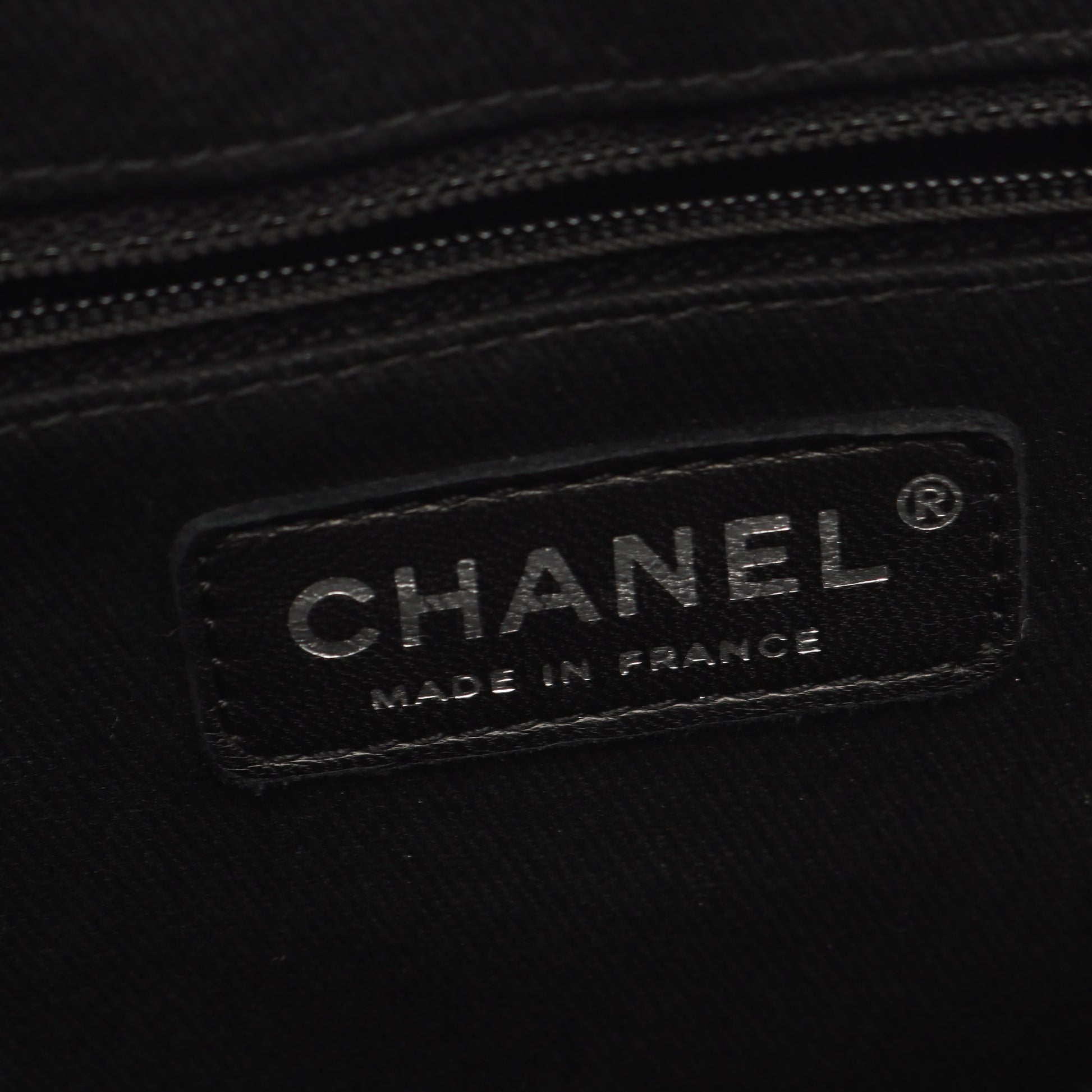 マトラッセ チェーンショルダーバッグ キャビアスキン ブラック シルバー金具 シャネル バッグ CHANEL