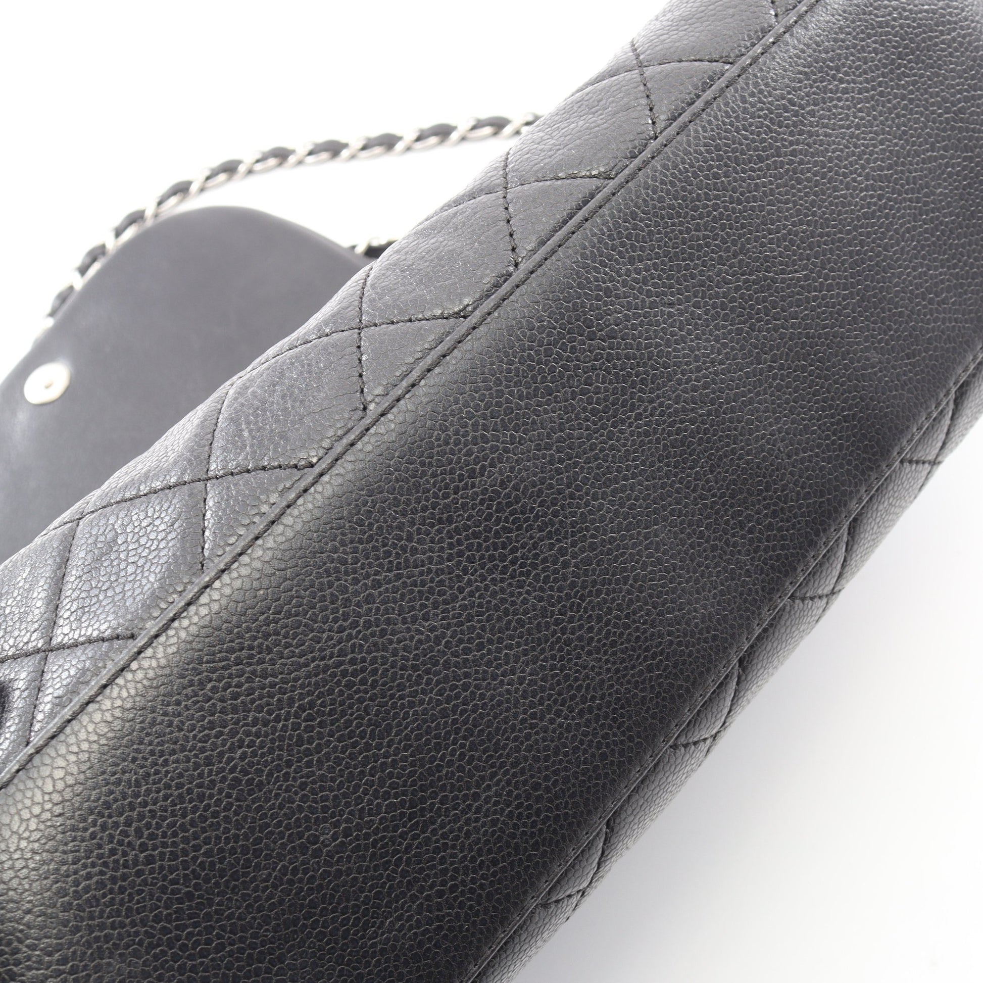 マトラッセ チェーンショルダーバッグ キャビアスキン ブラック シルバー金具 シャネル バッグ CHANEL