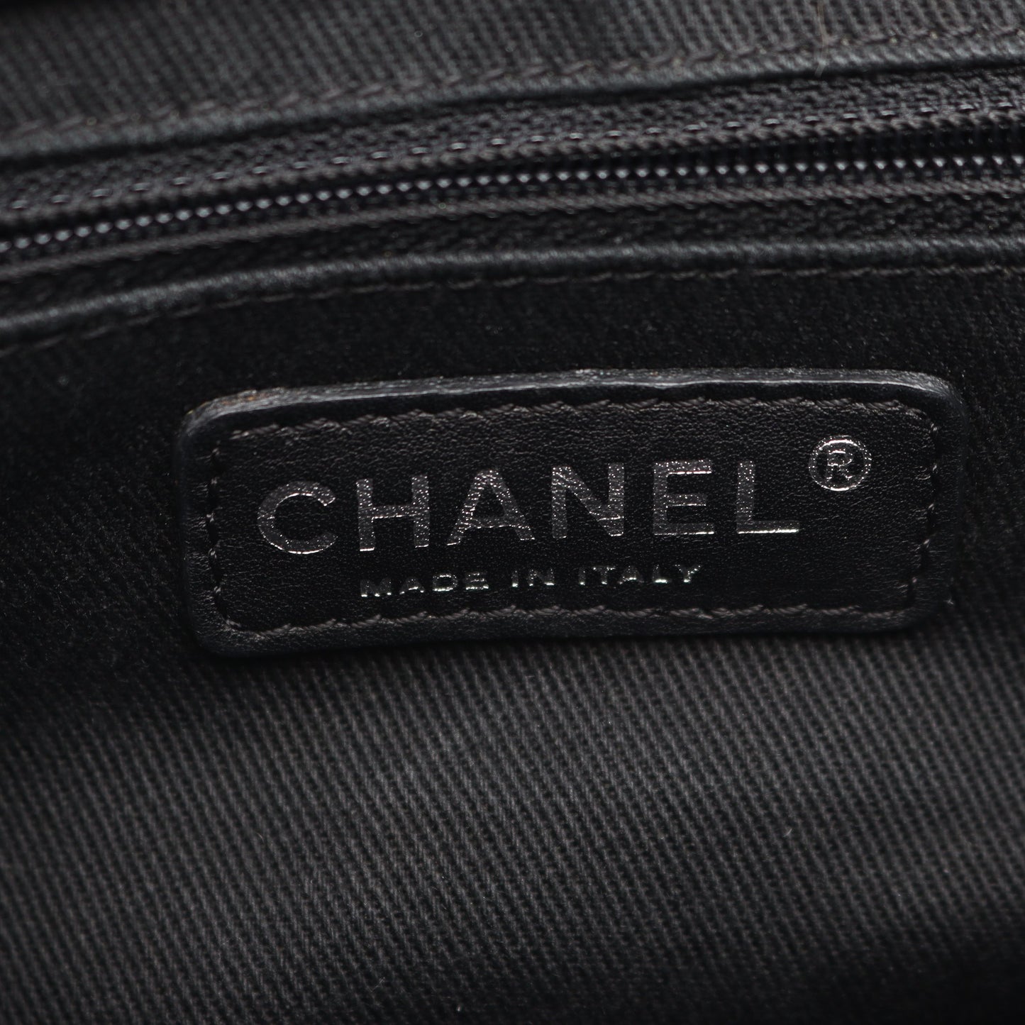ダイヤステッチ チェーンショルダーバッグ レザー ブラック シルバー金具 シャネル バッグ CHANEL