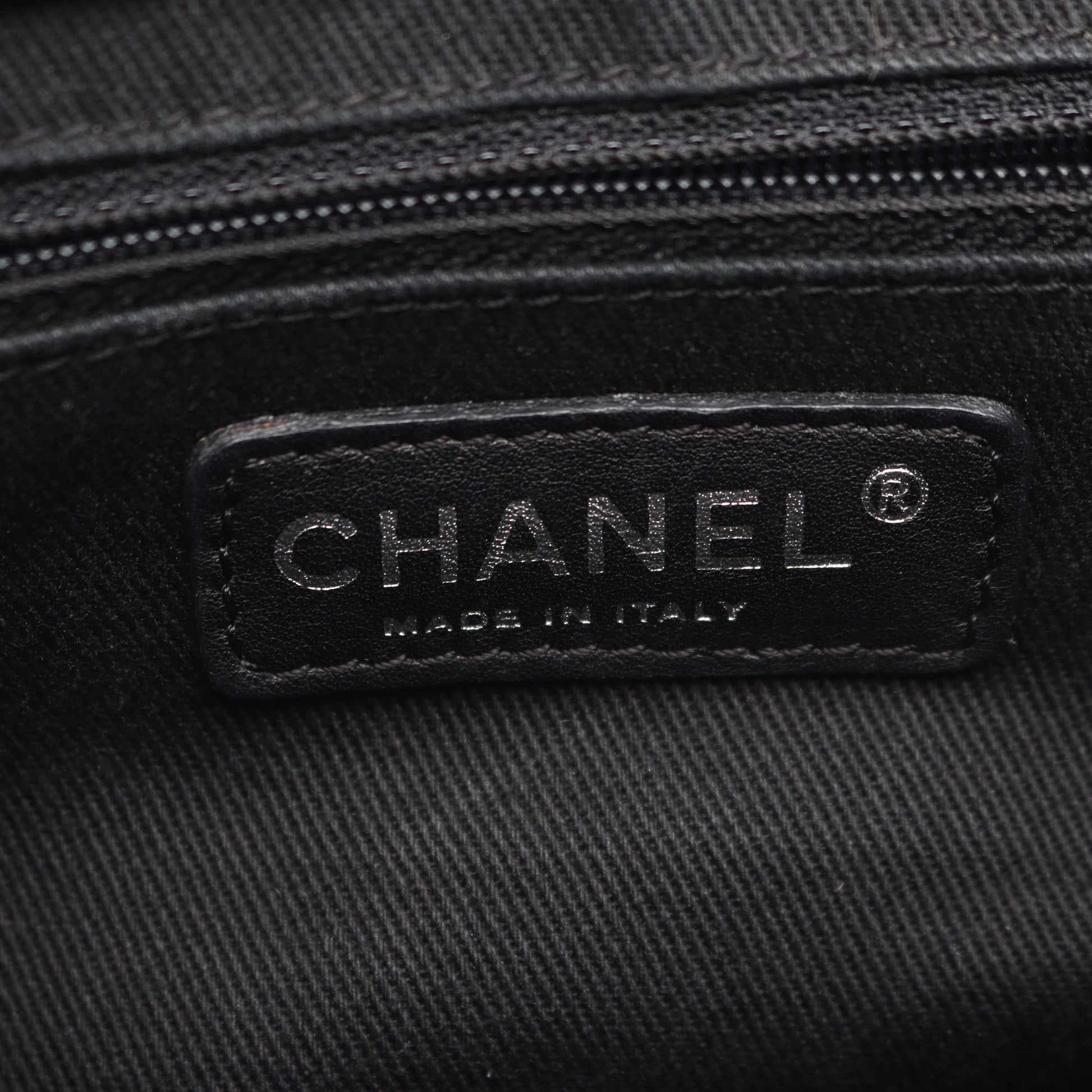 ダイヤステッチ チェーンショルダーバッグ レザー ブラック シルバー金具 シャネル バッグ CHANEL