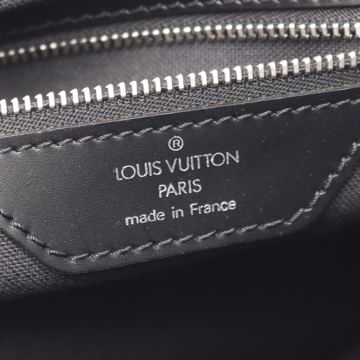 ヴィクトール タイガ アルドワーズ ショルダーバッグ レザー ナイロンキャンバス ブラック ダークグリーン ルイヴィトン バッグ LOUIS VUITTON