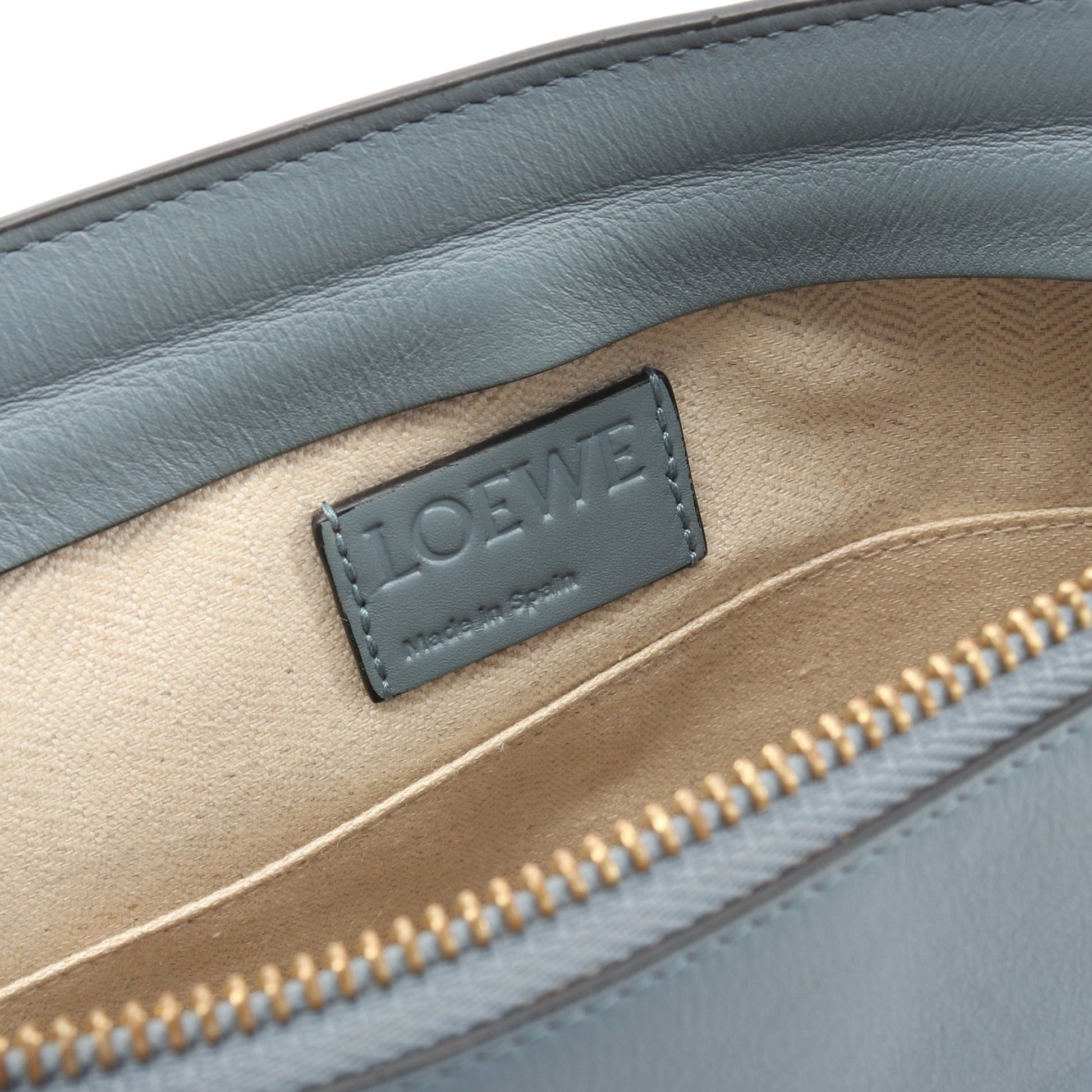 Tポーチ アナグラム ショルダーバッグ レザー ブルーグレー ロエベ バッグ LOEWE