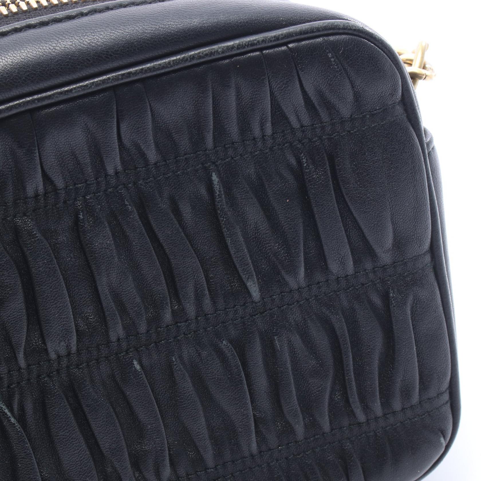 NAPPA GAUFRE チェーンショルダーバッグ レザー ブラック プラダ バッグ PRADA