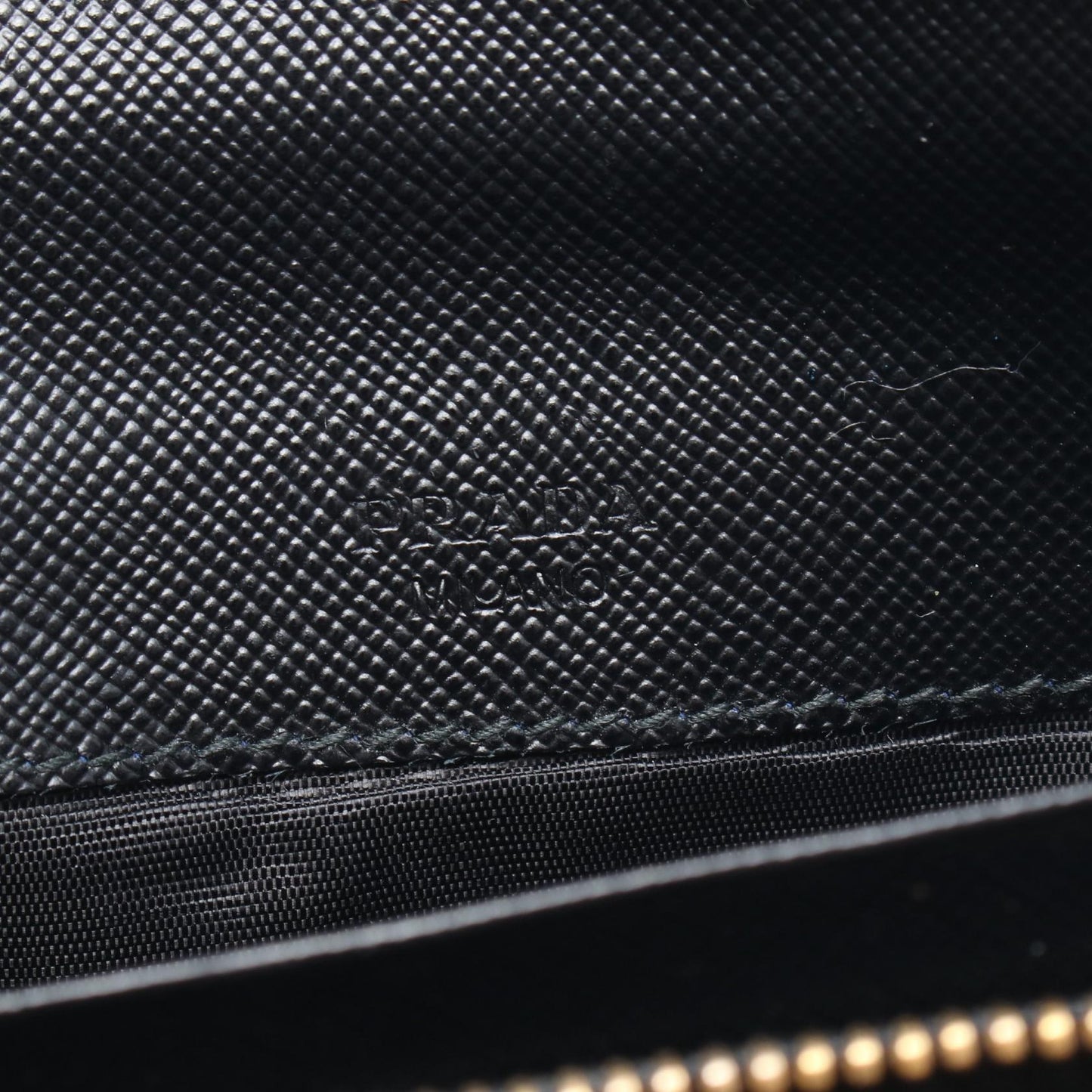 二つ折り長財布 サフィアーノレザー ブラック プラダ 財布・小物 PRADA