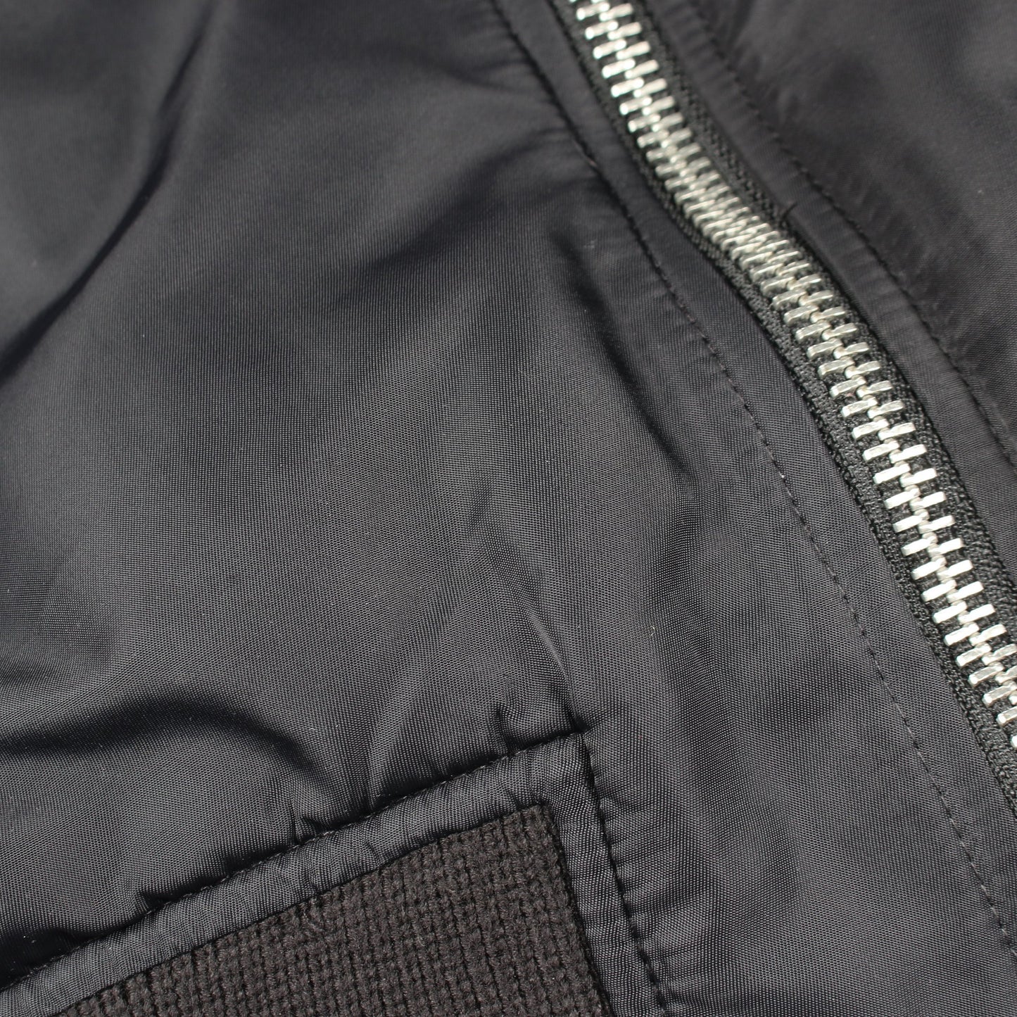 BROOKLAND ボンバージャケット ナイロン ブラック バーバリー アウター BURBERRY