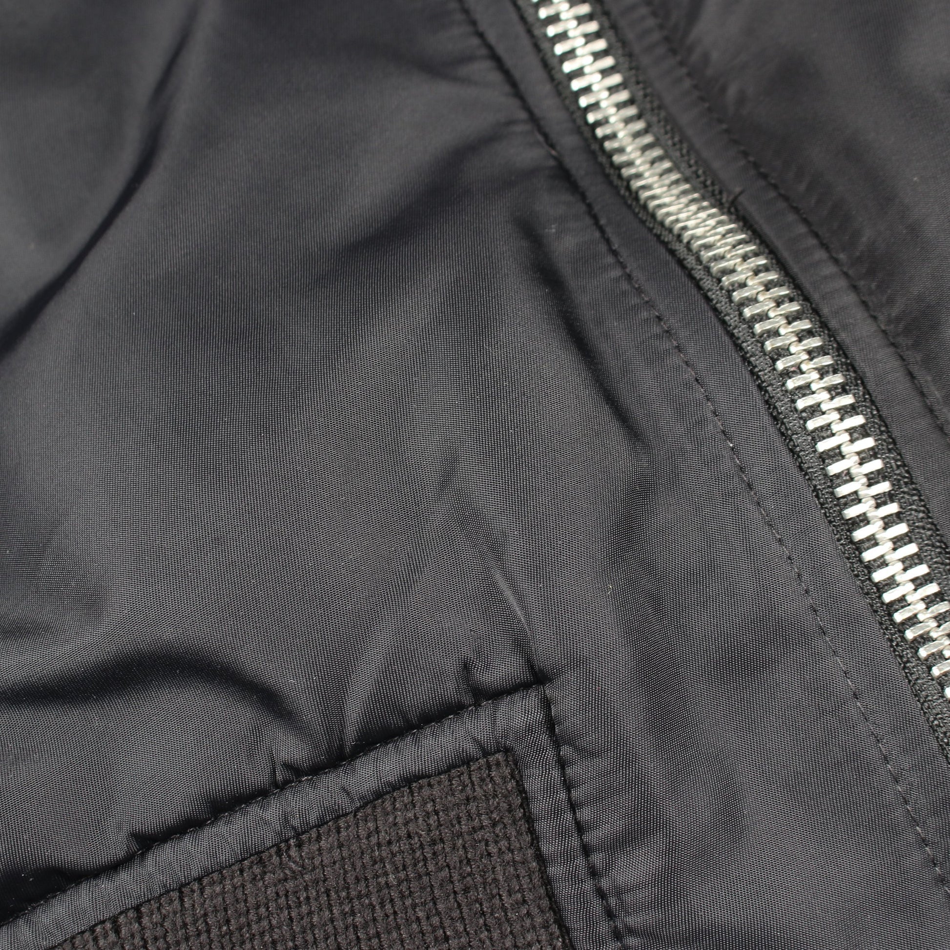 BROOKLAND ボンバージャケット ナイロン ブラック バーバリー アウター BURBERRY