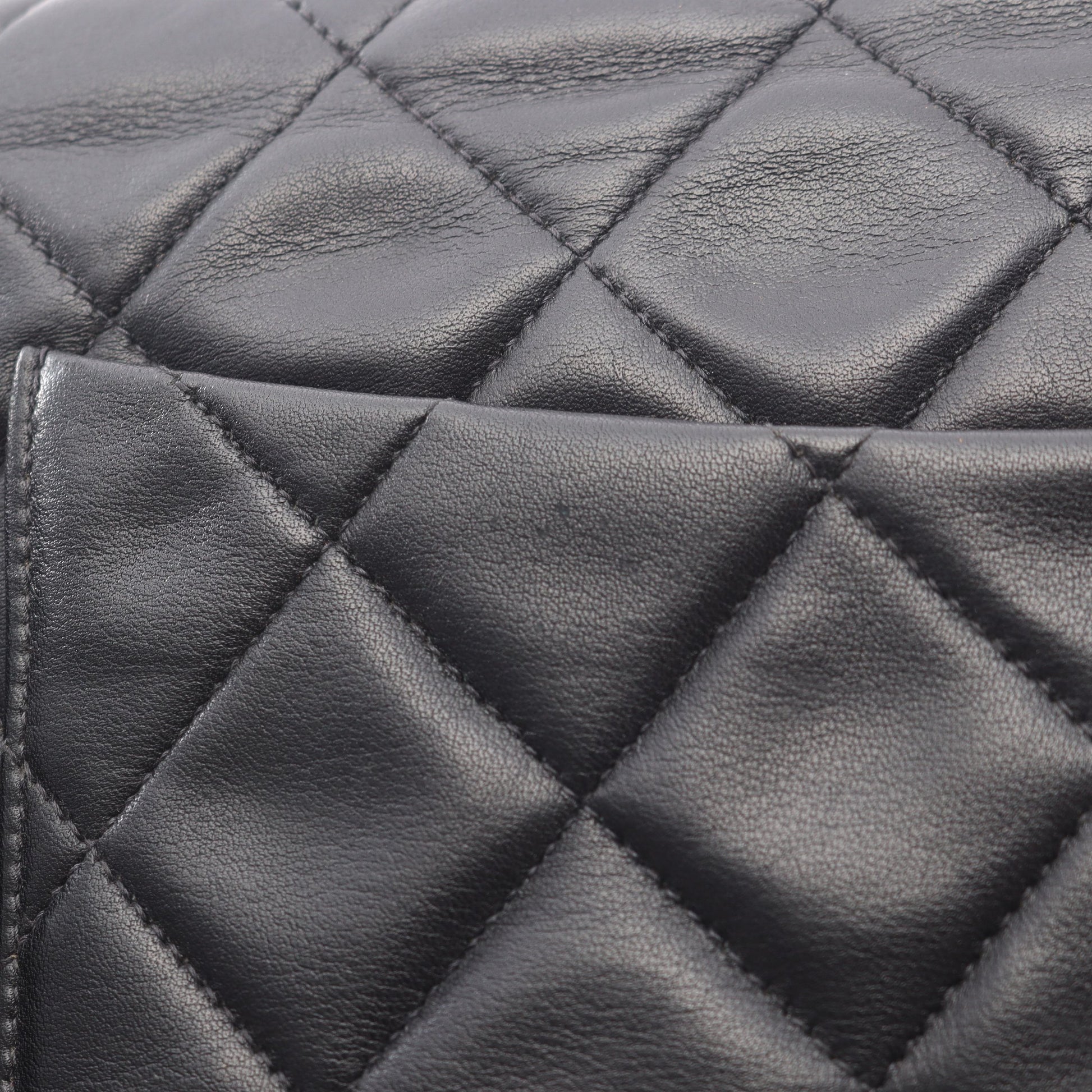 デカマトラッセ34 Wチェーンショルダーバッグ ラムスキン ブラック ゴールド金具 シャネル バッグ CHANEL